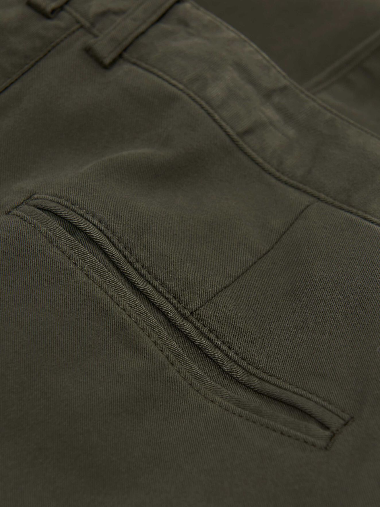 Transit 4 Hose in Military Green from Tiger of Sweden Transit 4 Hose in Military Green from Tiger of Sweden