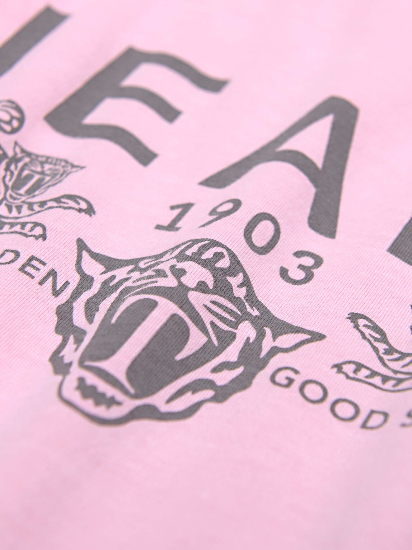 Fleek Pr t-shirt in Blush Pink from Tiger of Sweden Fleek Pr t-shirt in Blush Pink from Tiger of Sweden