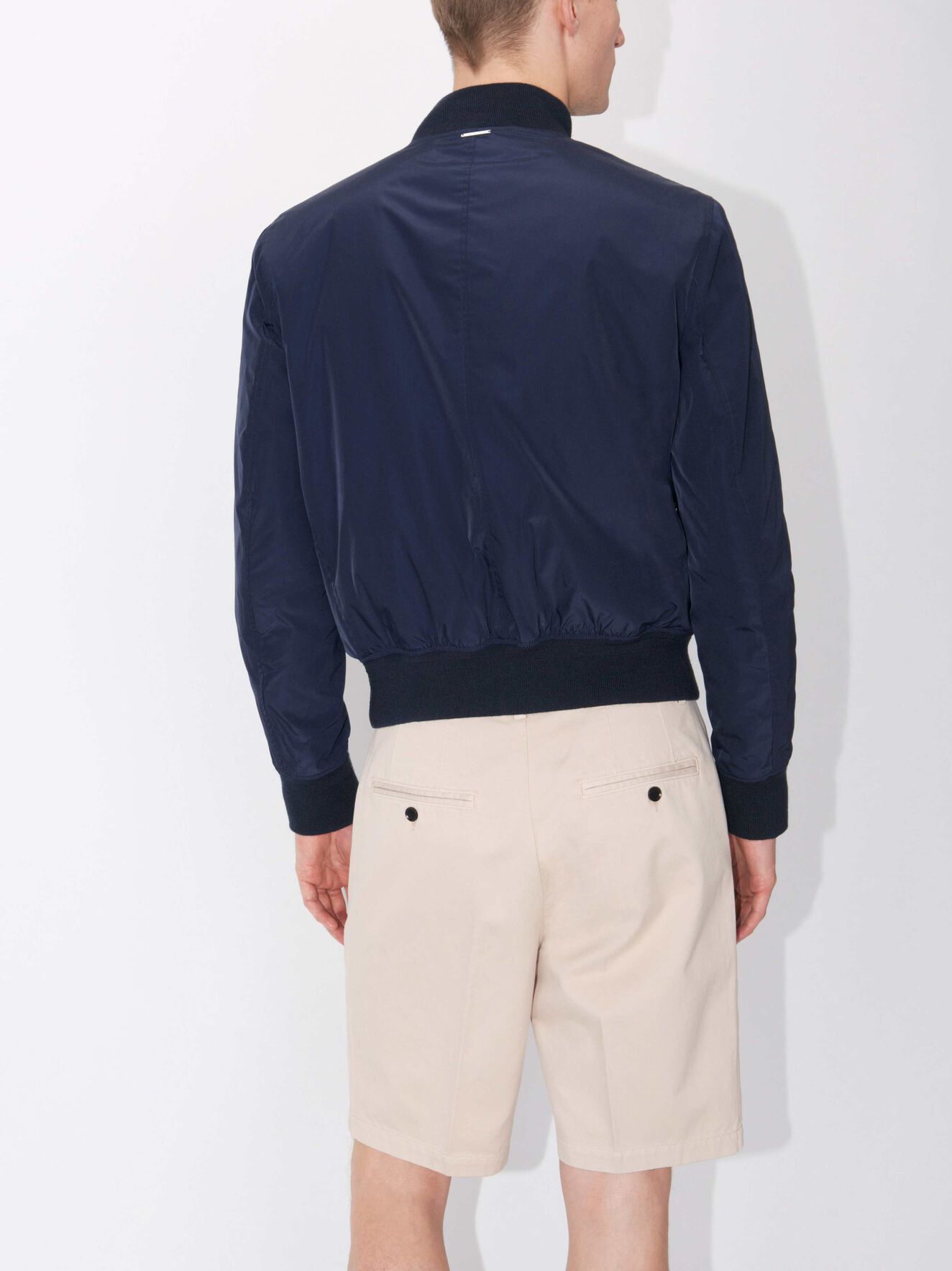 Easty Shorts in Soft Beige from Tiger of Sweden Easty Shorts in Soft Beige from Tiger of Sweden