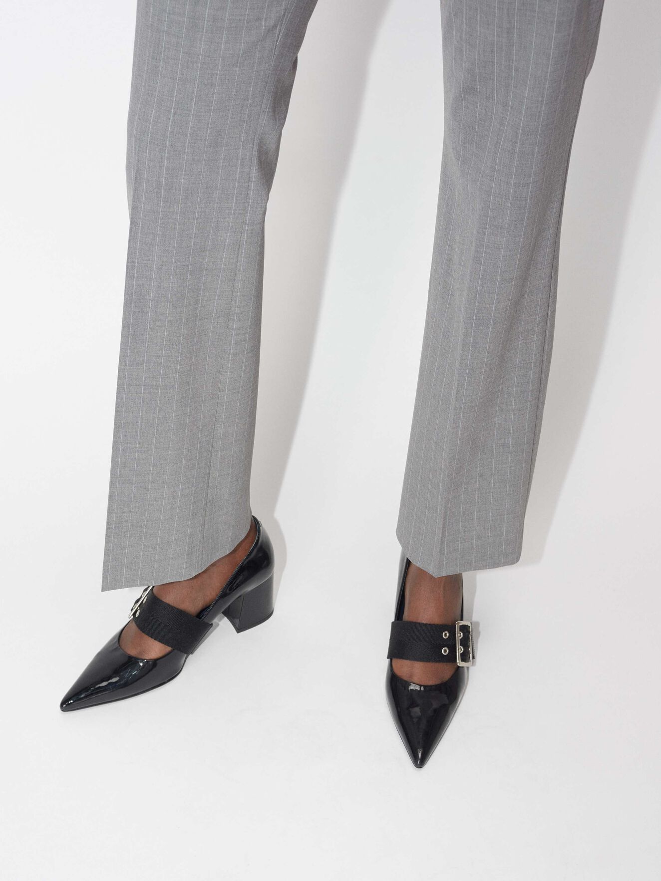 Hollen Trousers in Light grey melange from Tiger of Sweden Hollen Trousers in Light grey melange from Tiger of Sweden