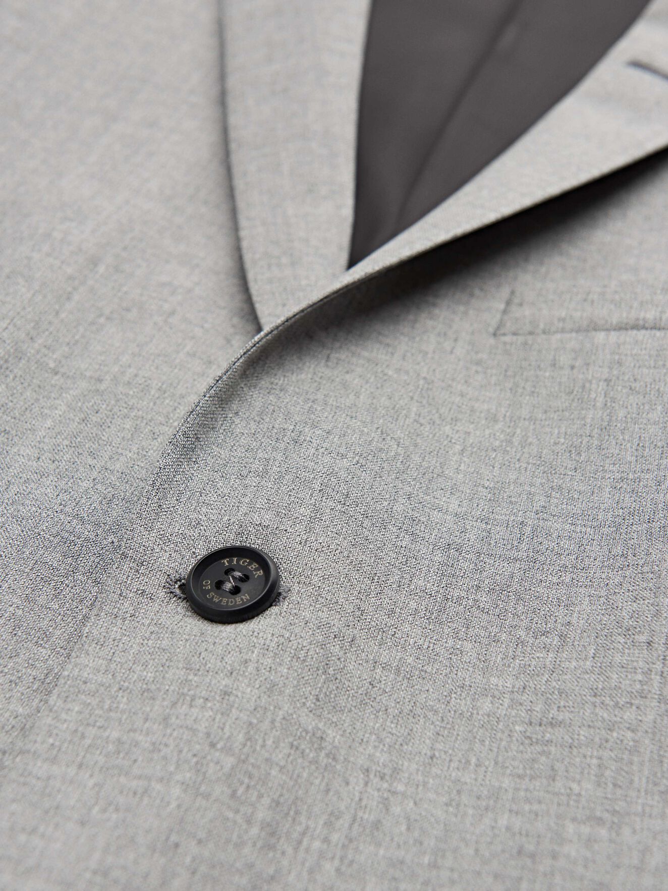 Jile Blazer in Light Grey from Tiger of Sweden Jile Blazer in Light Grey from Tiger of Sweden