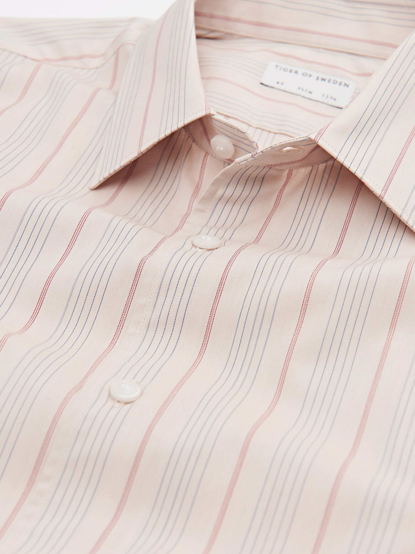 Farrell Hemd in Soft White from Tiger of Sweden Farrell Hemd in Soft White from Tiger of Sweden