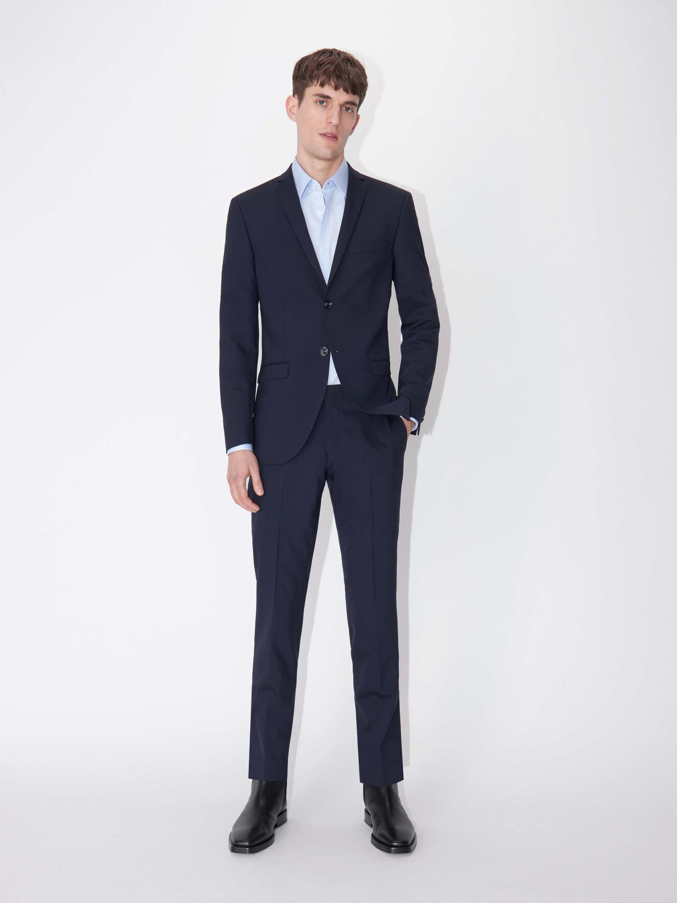 Gordon Trousers in Midnight blue/B.G from Tiger of Sweden Gordon Trousers in Midnight blue/B.G from Tiger of Sweden