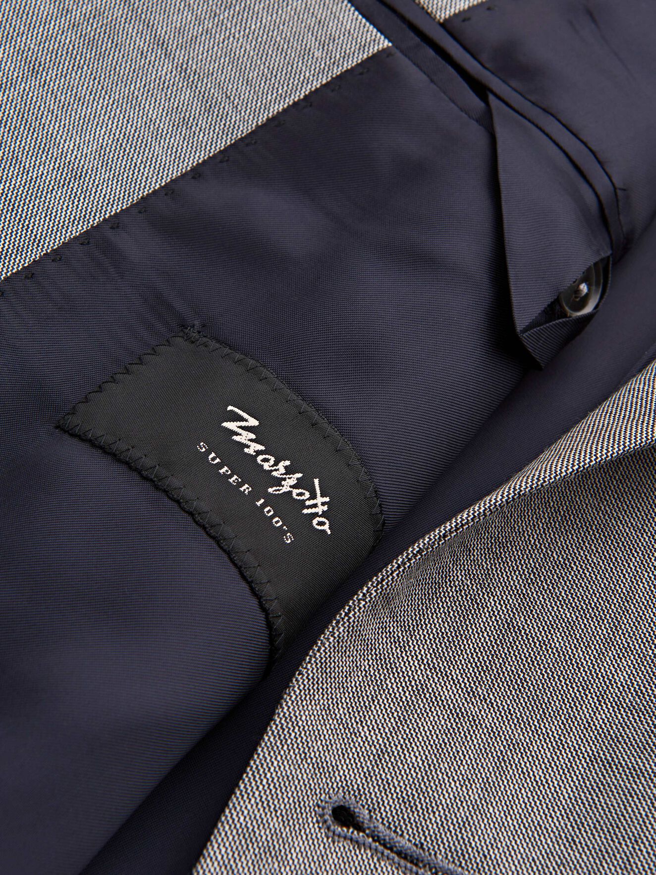 S.Jamonte Suit in Light grey melange from Tiger of Sweden S.Jamonte Suit in Light grey melange from Tiger of Sweden