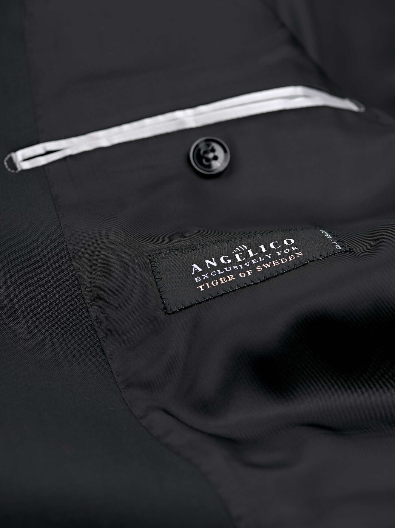 Nedvin Blazer in Black from Tiger of Sweden Nedvin Blazer in Black from Tiger of Sweden