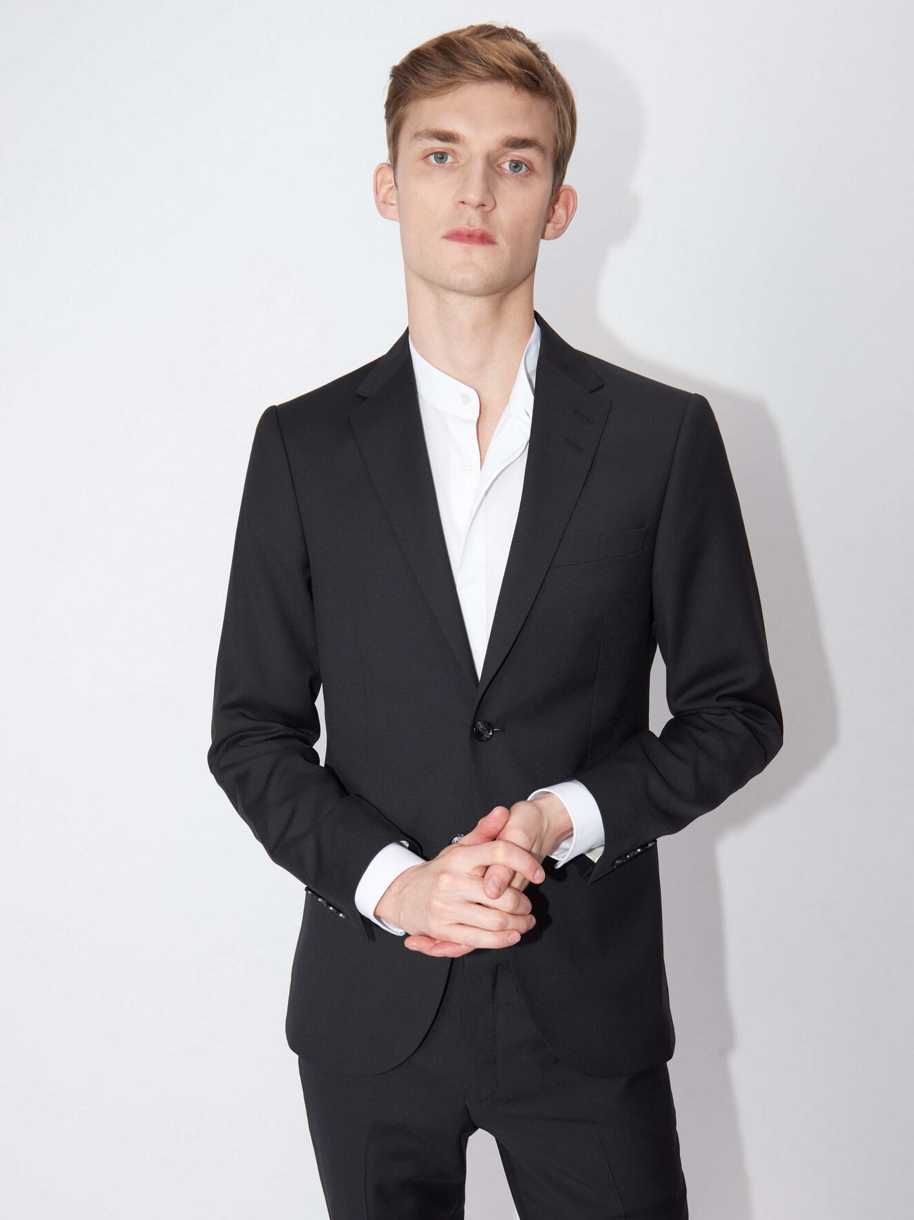 Henrie Blazer (Short Size) in Black from Tiger of Sweden Henrie Blazer (Short Size) in Black from Tiger of Sweden