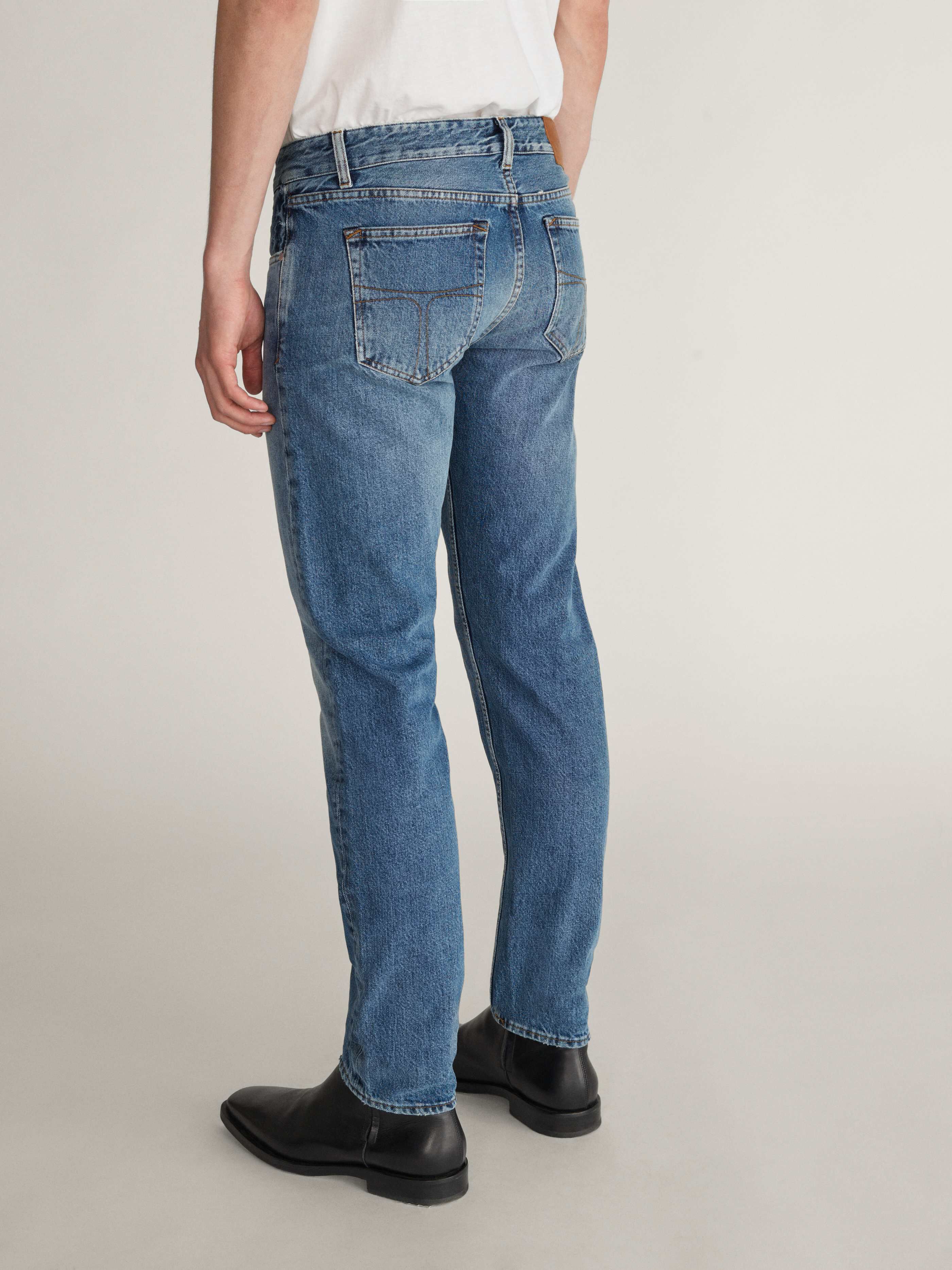 alex jeans