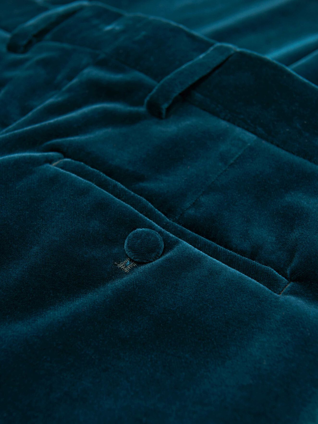 Balea Trousers in Scarab Green from Tiger of Sweden Balea Trousers in Scarab Green from Tiger of Sweden