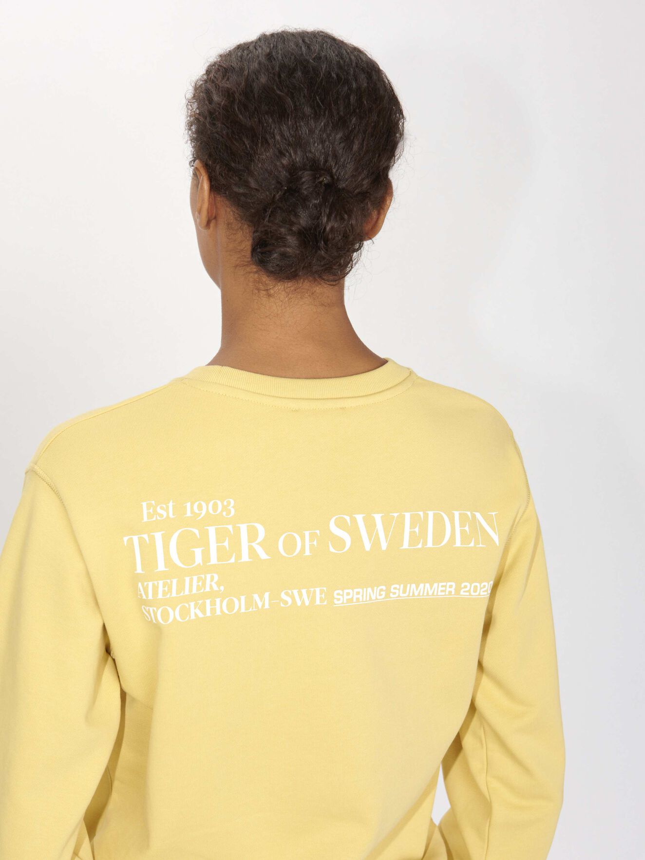 Helma Pr Sweatshirt in Rattan from Tiger of Sweden Helma Pr Sweatshirt in Rattan from Tiger of Sweden