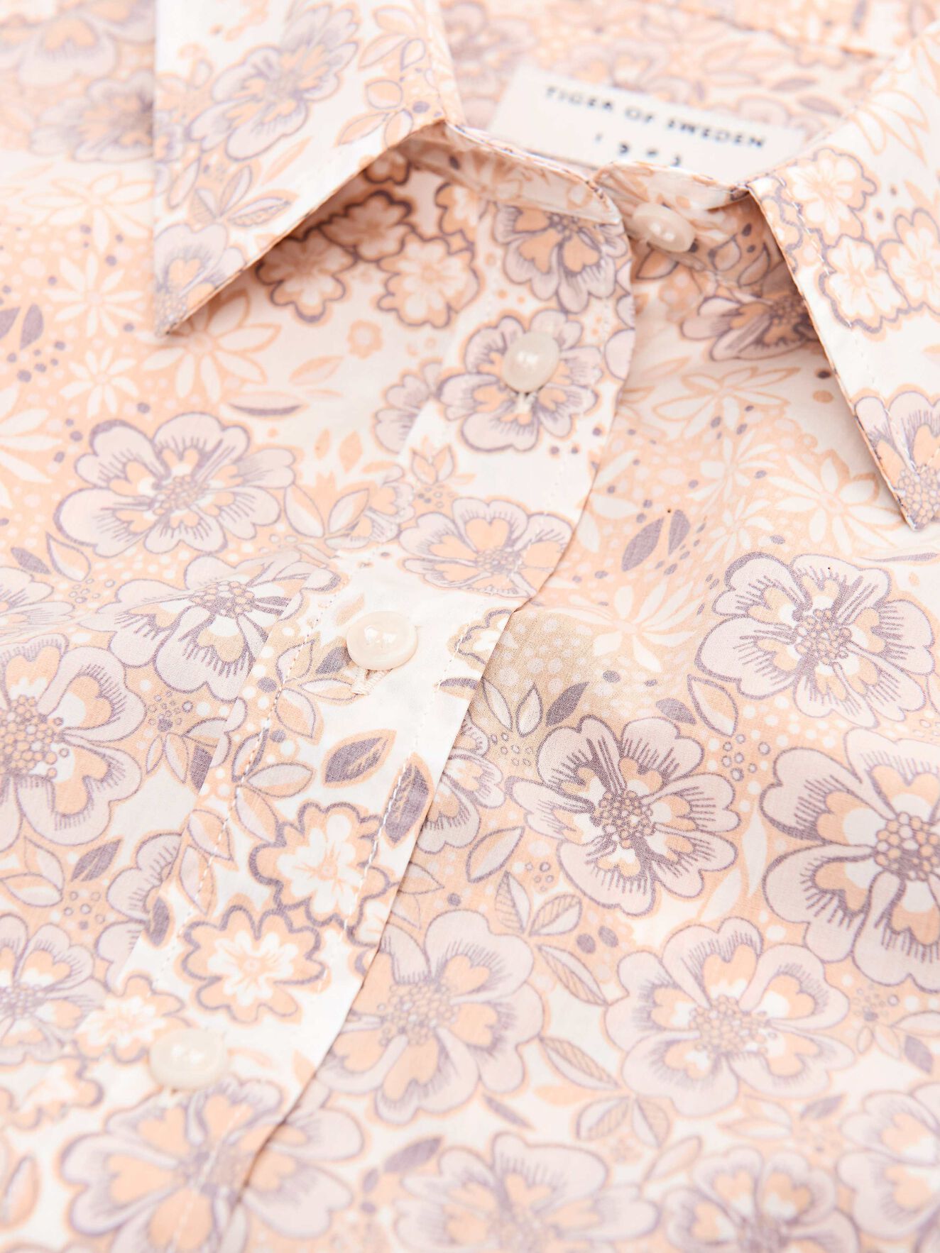 Ris P Shirt in Print from Tiger of Sweden Ris P Shirt in Print from Tiger of Sweden