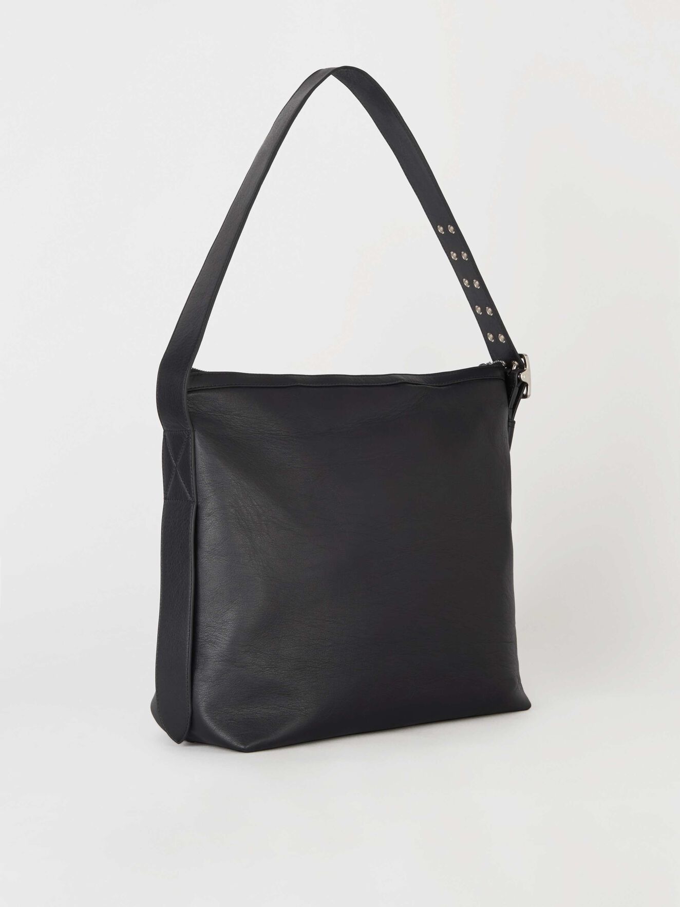 Bamosa Handtasche in Black from Tiger of Sweden Bamosa Handtasche in Black from Tiger of Sweden