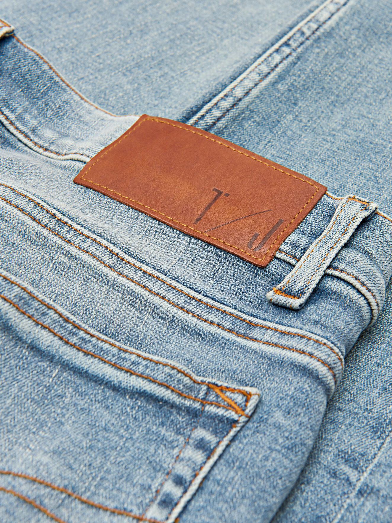 Evolve Jeans in Dust blue from Tiger of Sweden Evolve Jeans in Dust blue from Tiger of Sweden