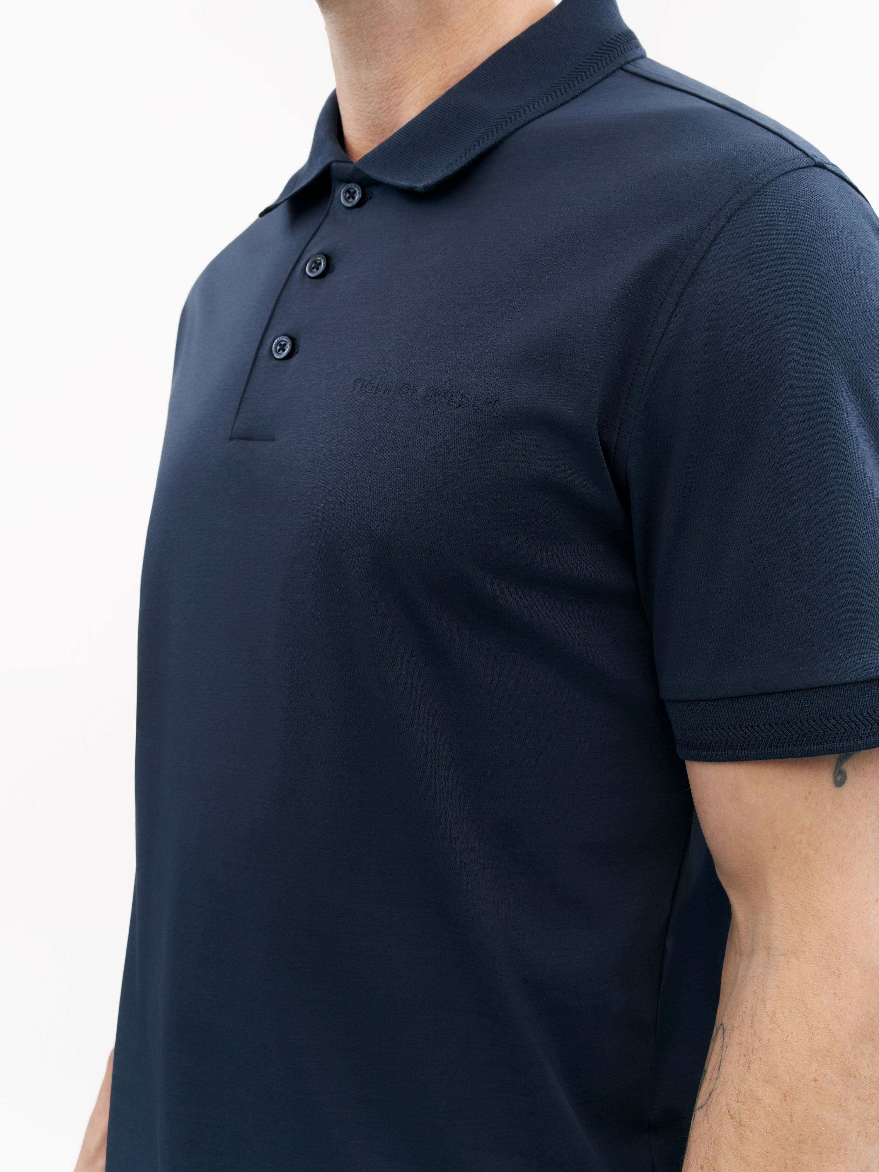 Riose Cotton T-Shirt