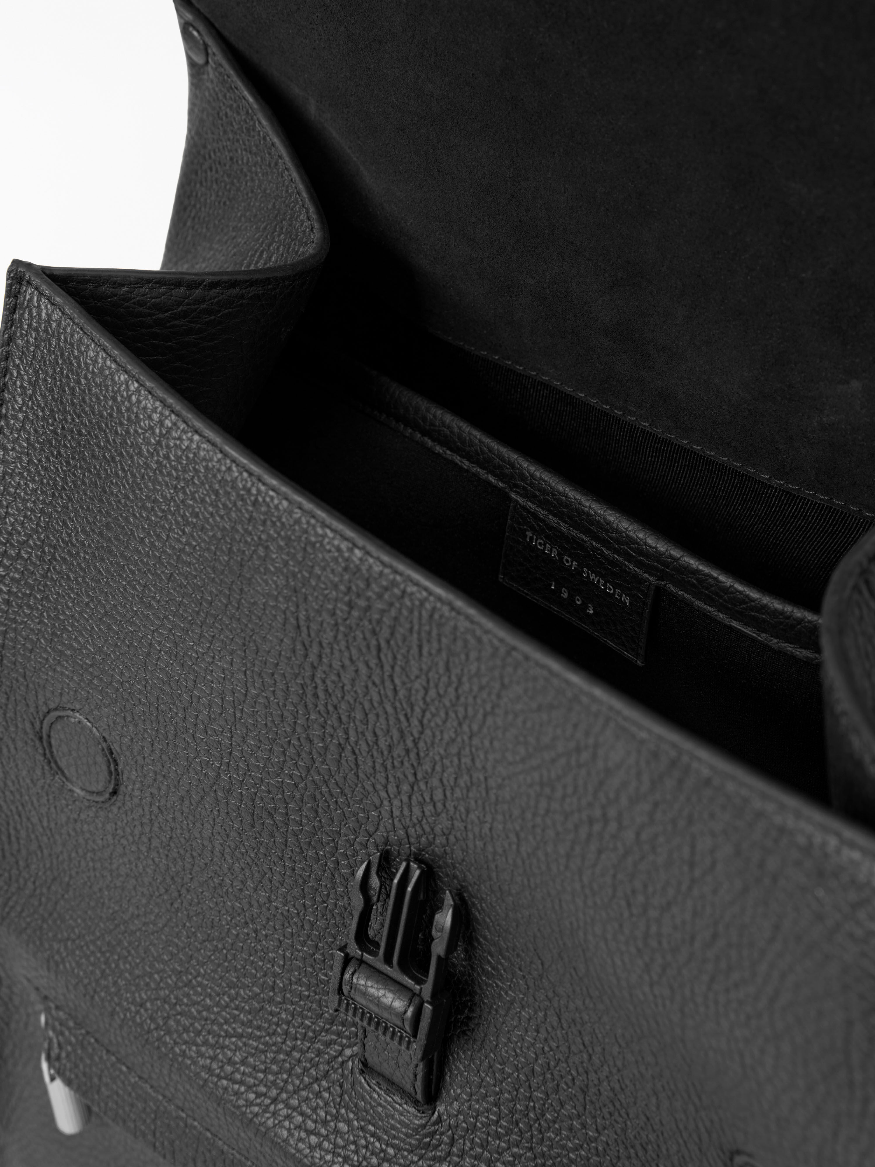Vuntir Lederrucksack