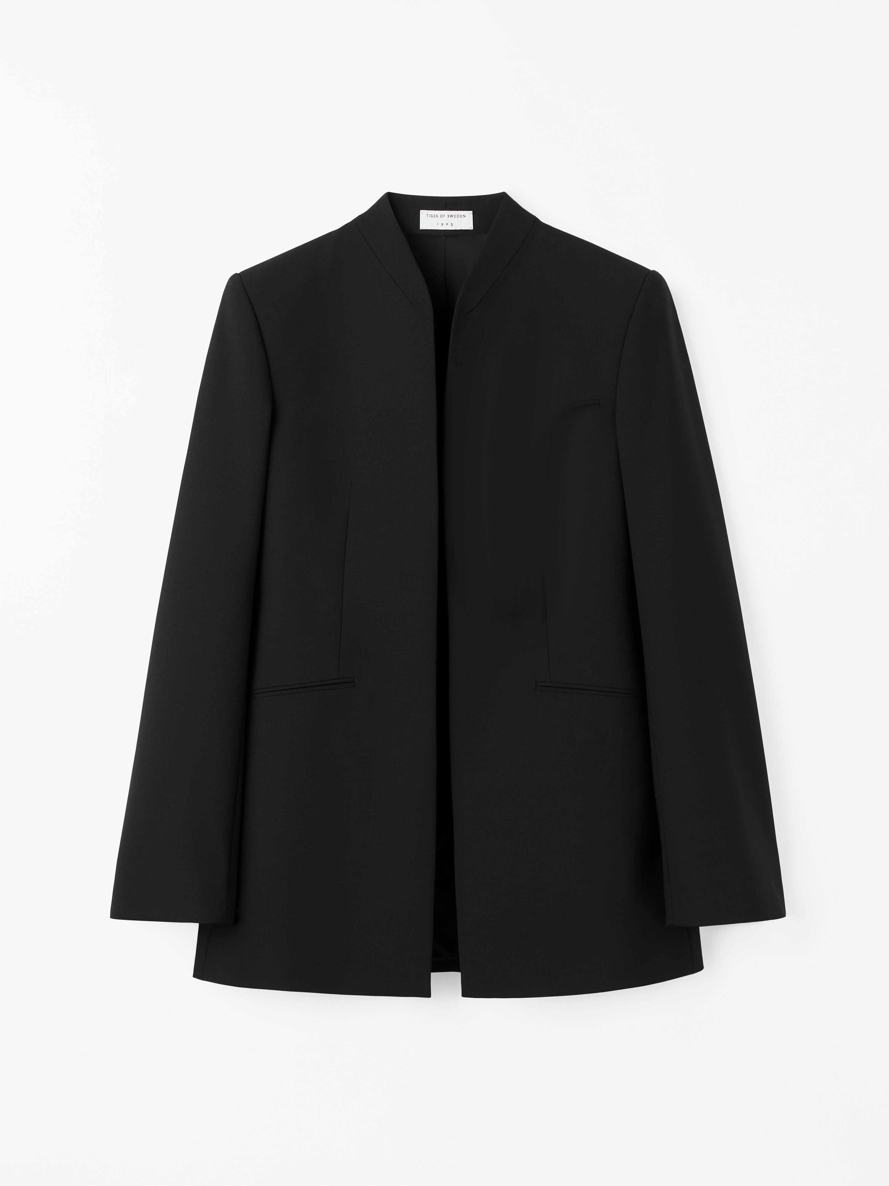 新品未使用品　nae ナエ　Carrie's No-collar Jacket Cropped Leather Jacket – Akris Inc.