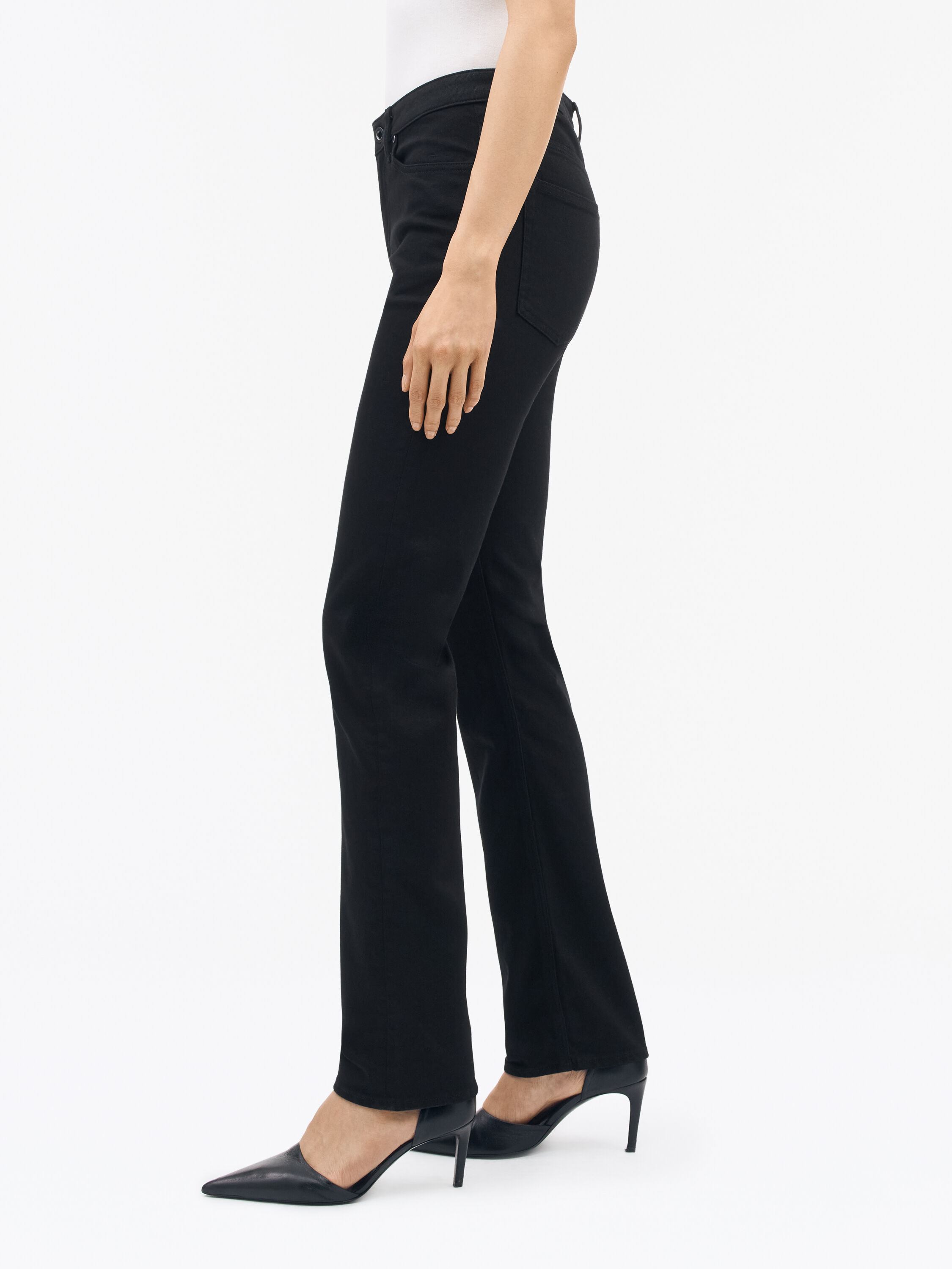 Maggie Slim-Straight Jeans