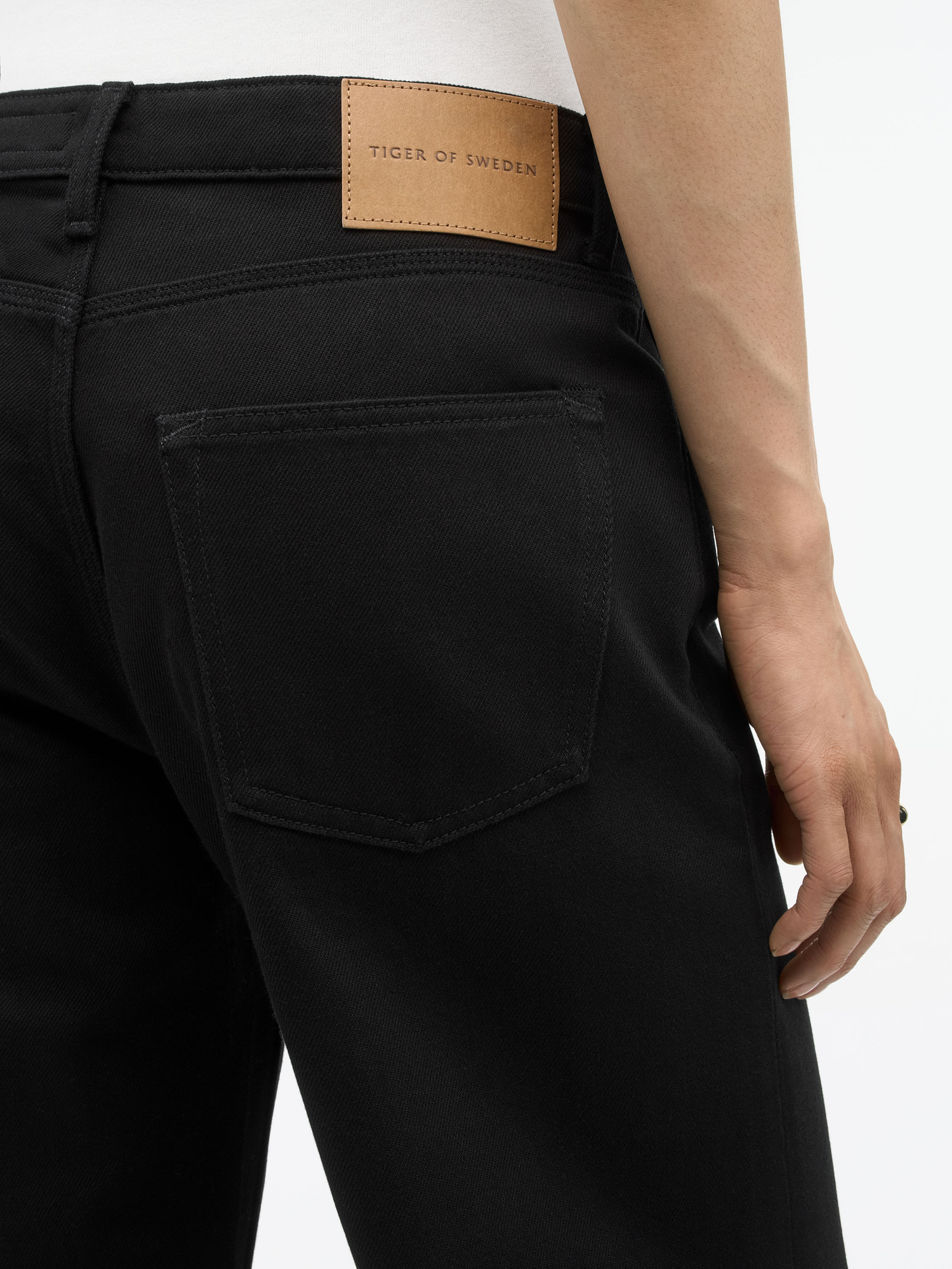 Kinne Relaxed-Fit Jeans