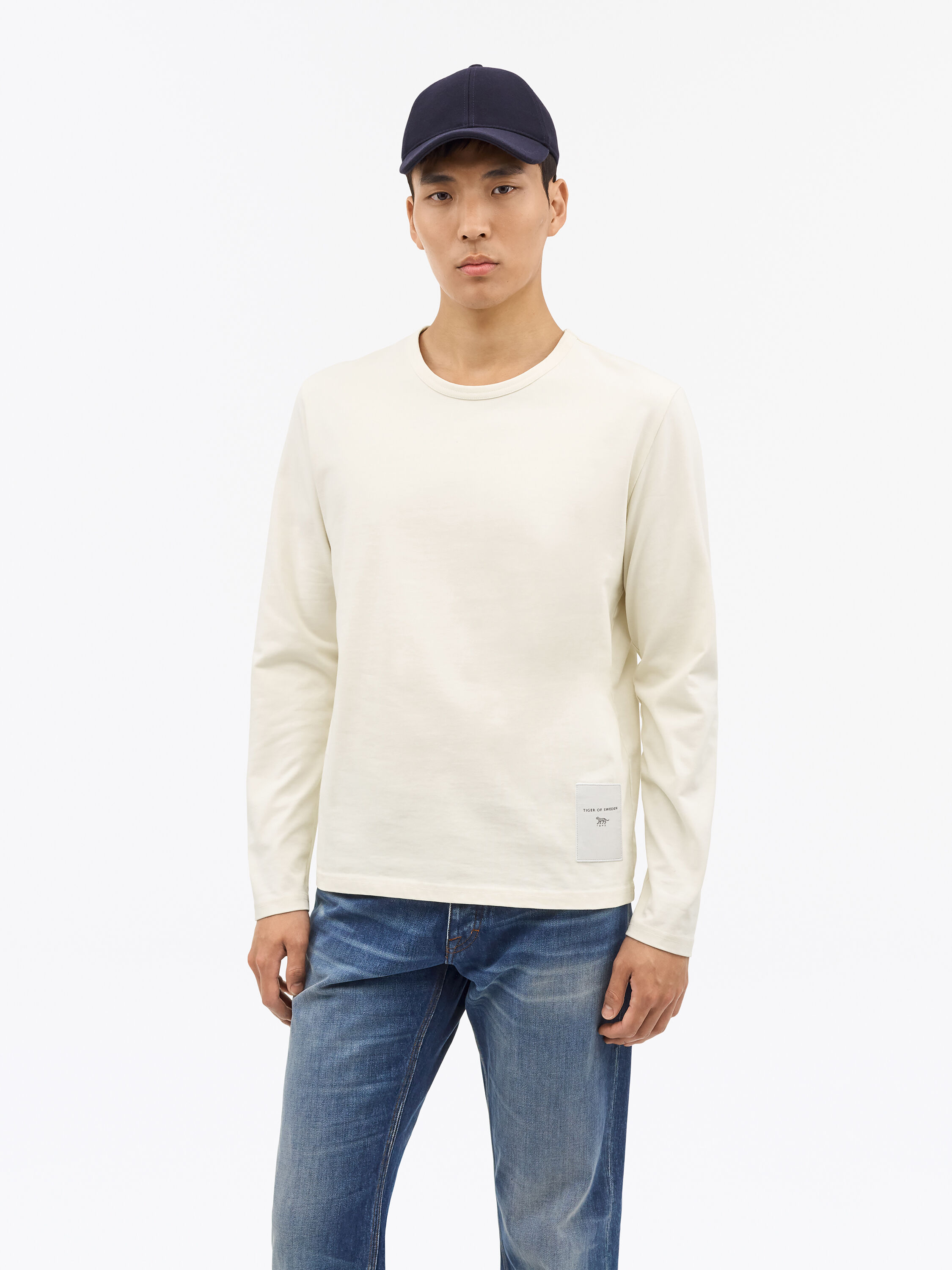Jake Boxy Longsleeved T-shirt