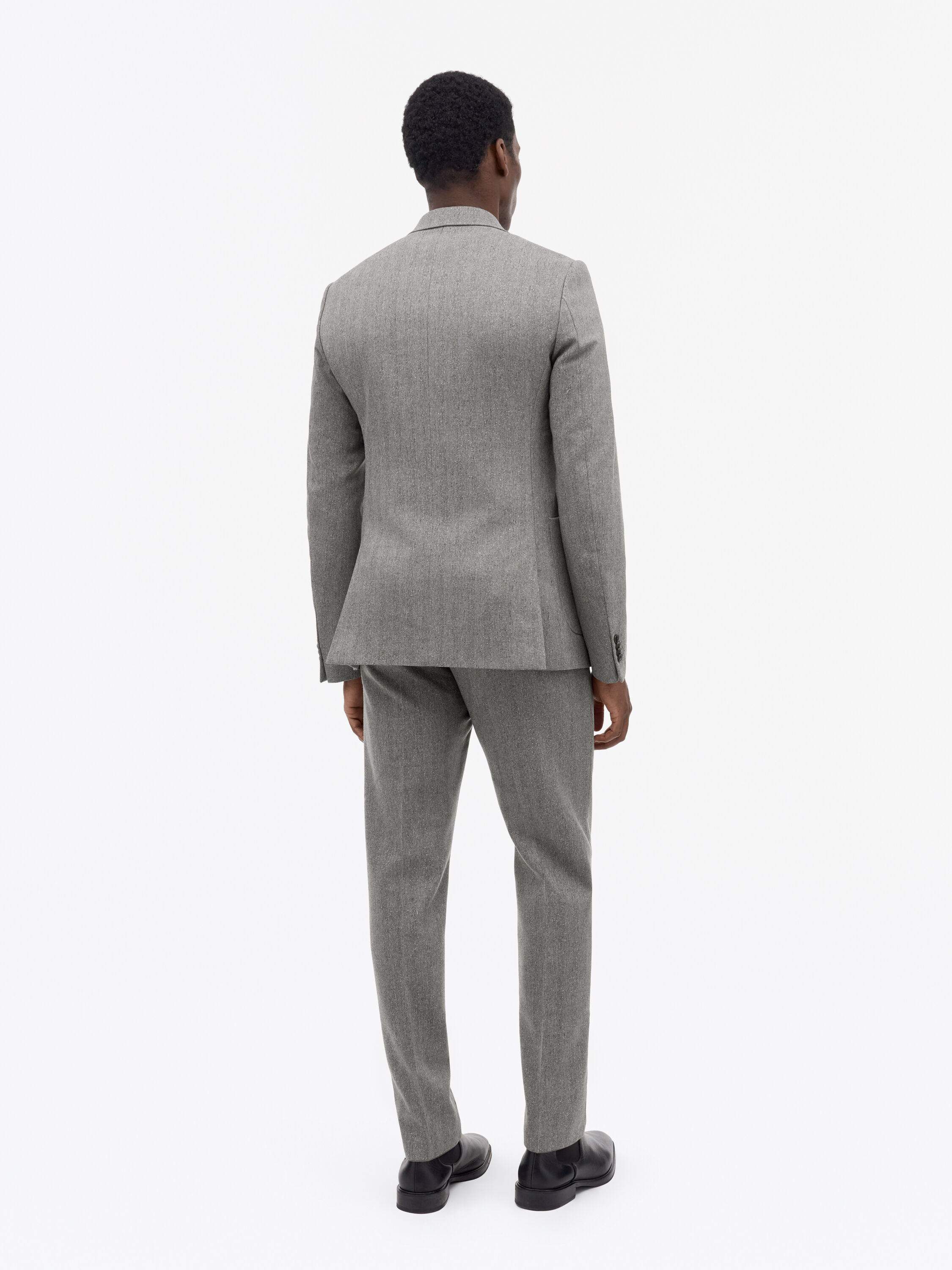 Justin P Herringbone Suit