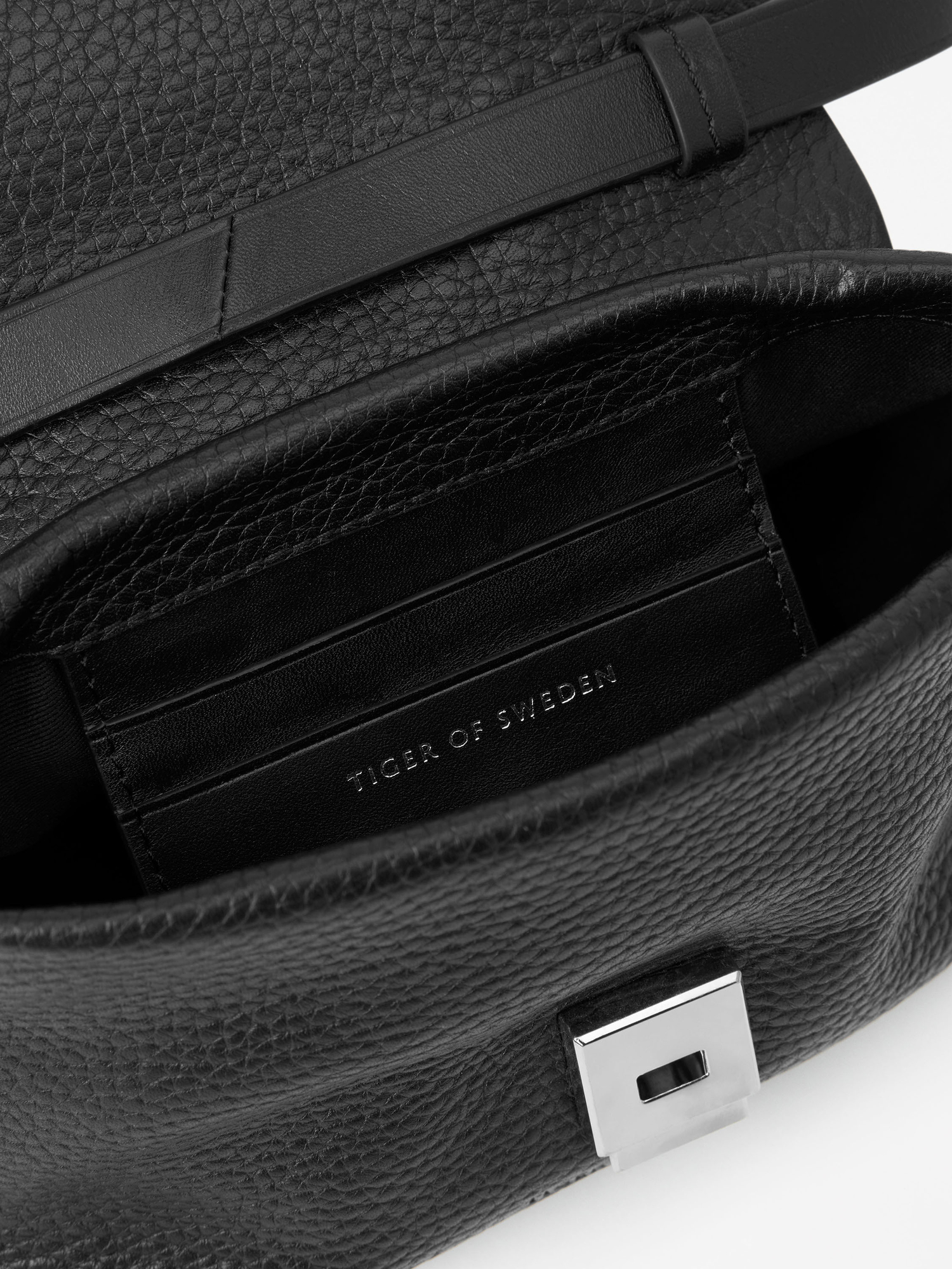 Paina Elegant Crossbody Väska