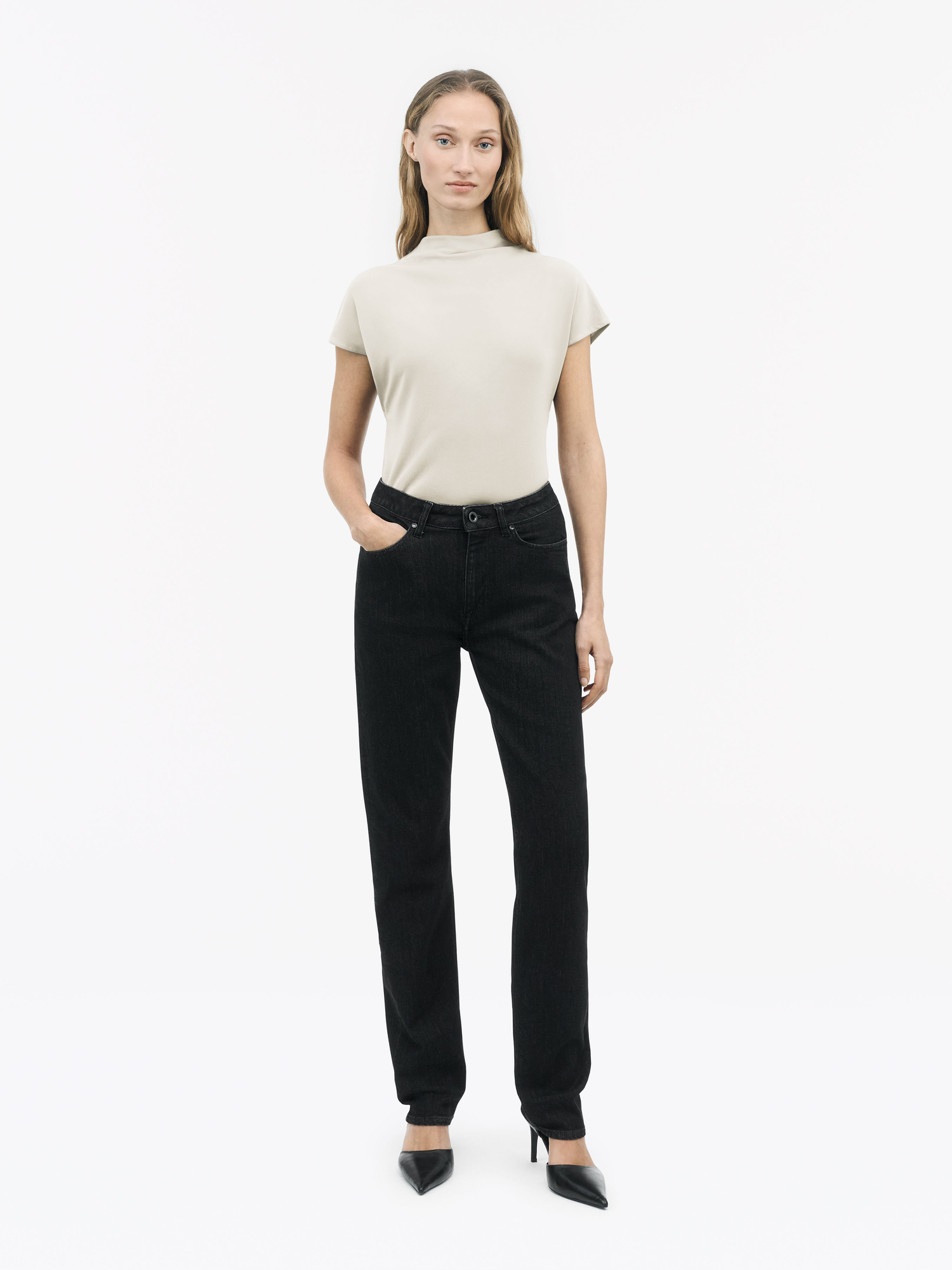 Maggie Slim Straight Jeans