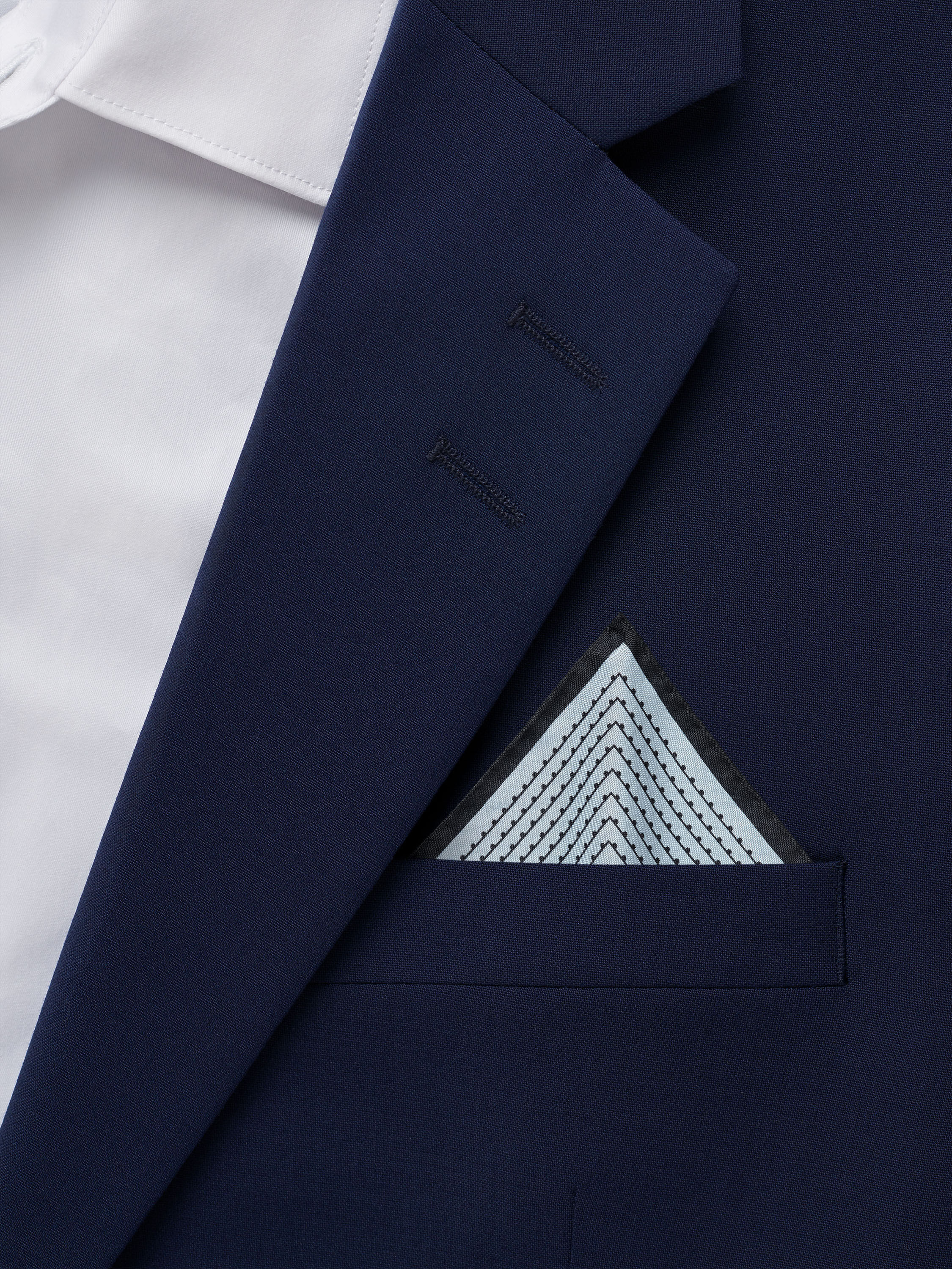 Quadra Dot Handkerchief