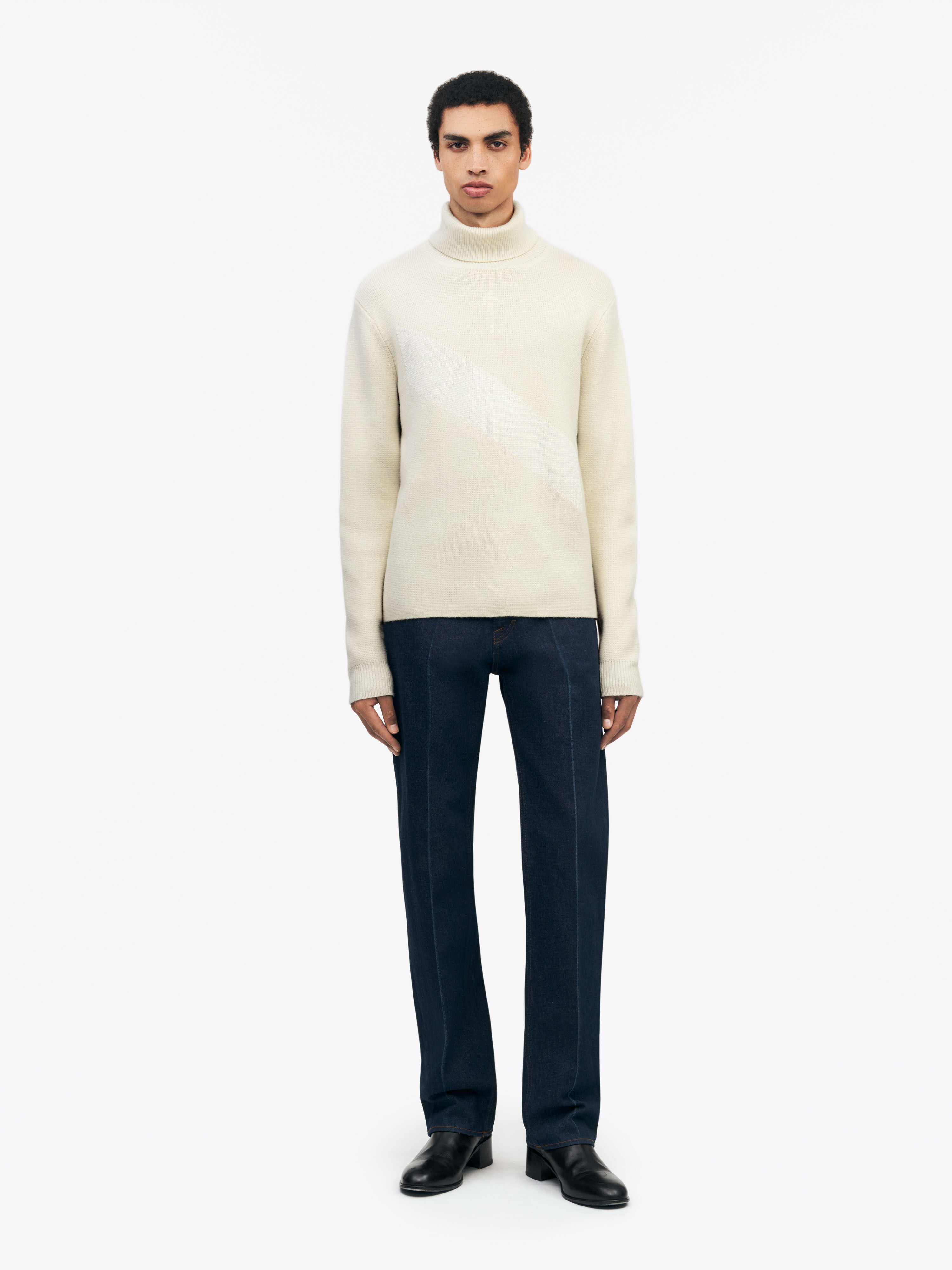 Eliton Sweater