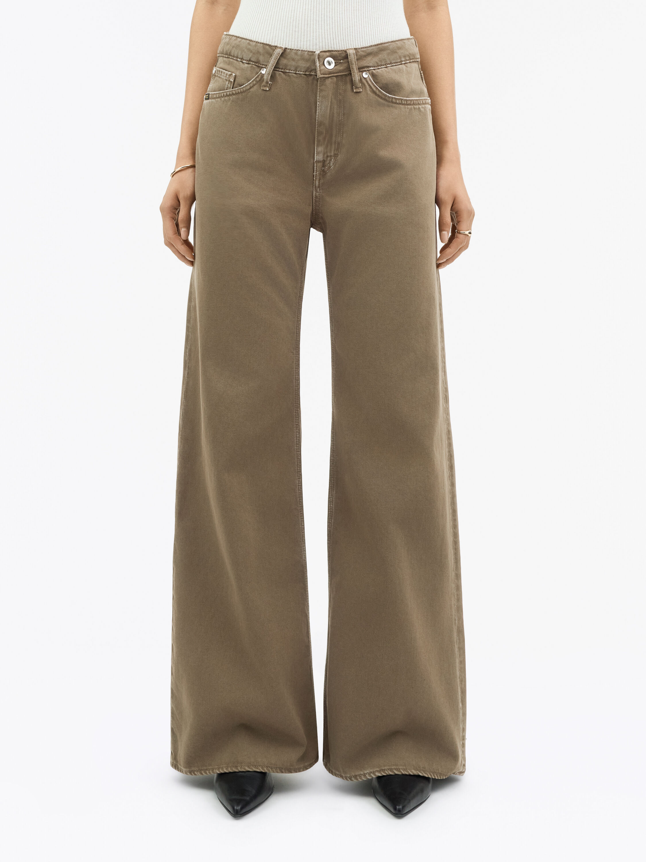 Kinne Loose Fit Jeans