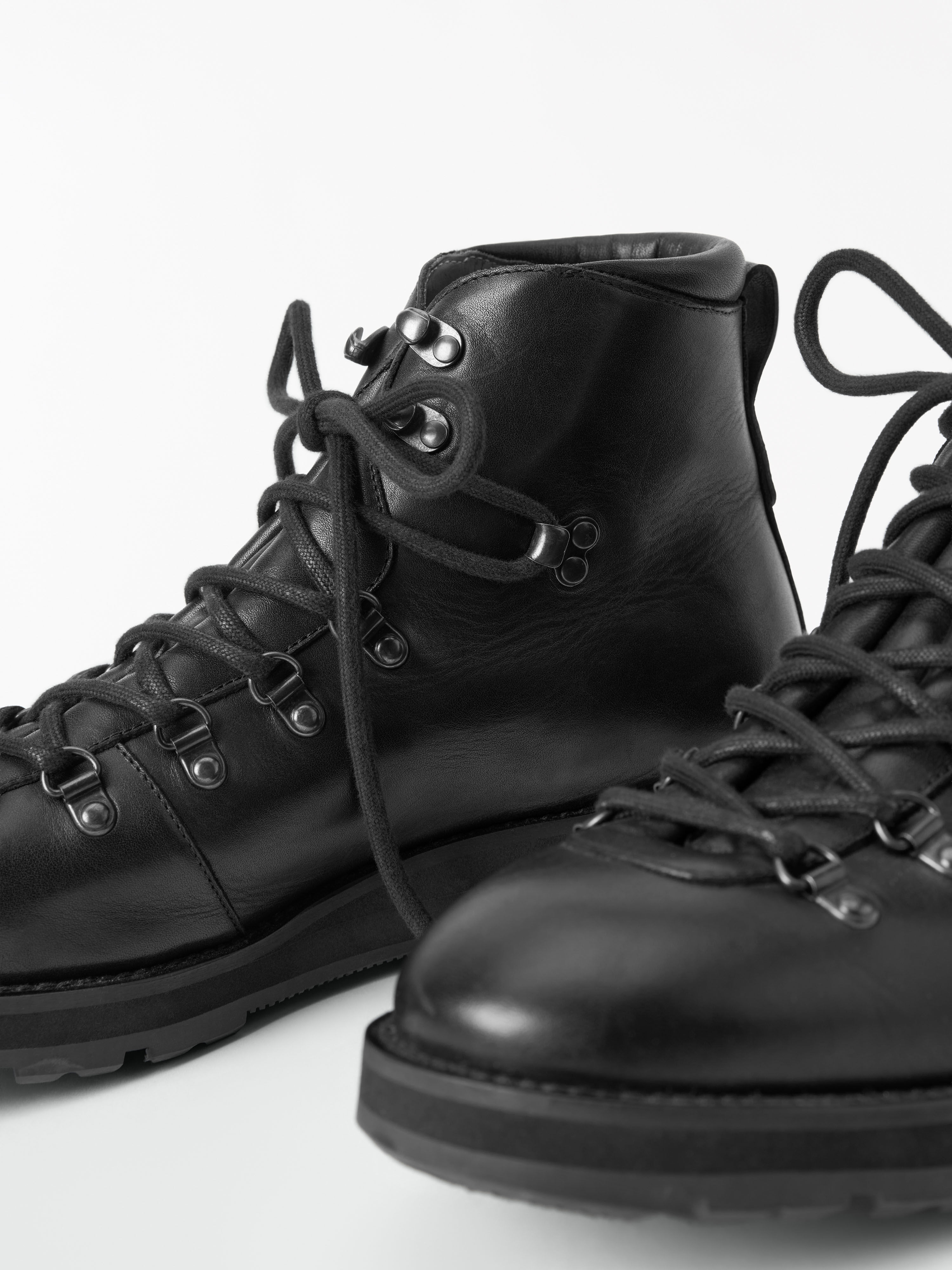 Ascensu Leather Lace-up Boots