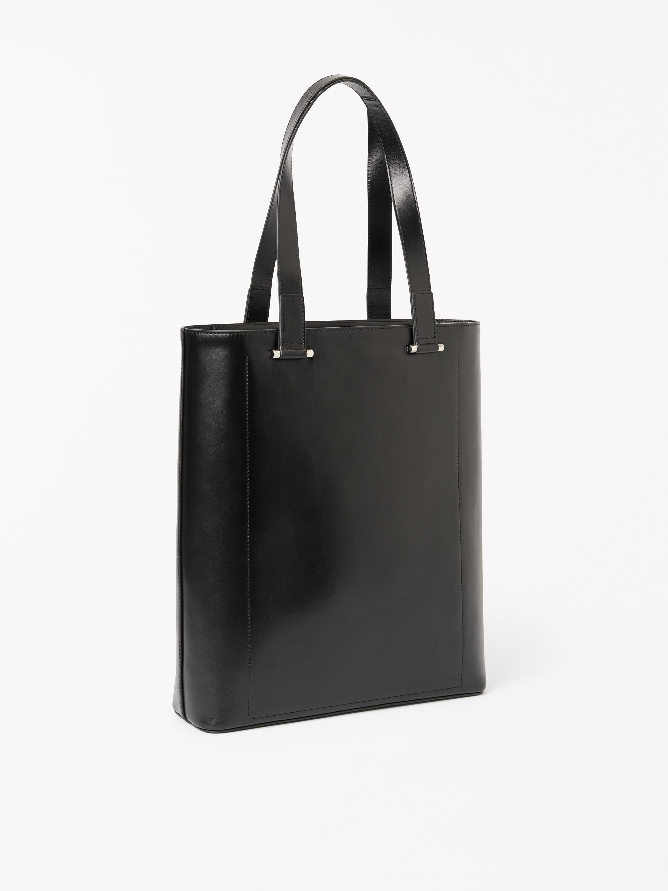 Taberne Leather Travel Bag