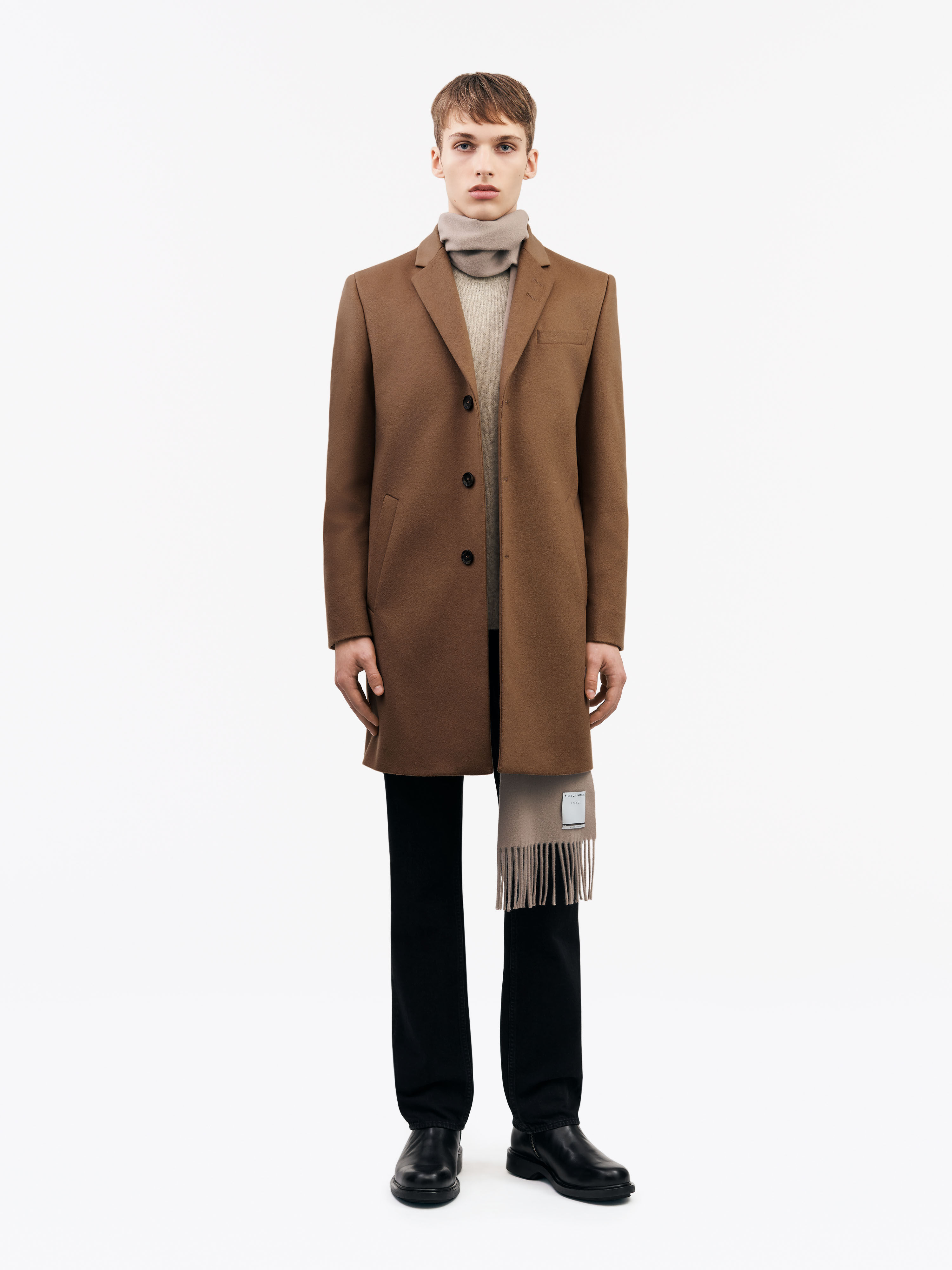 Tiger minimal coat store