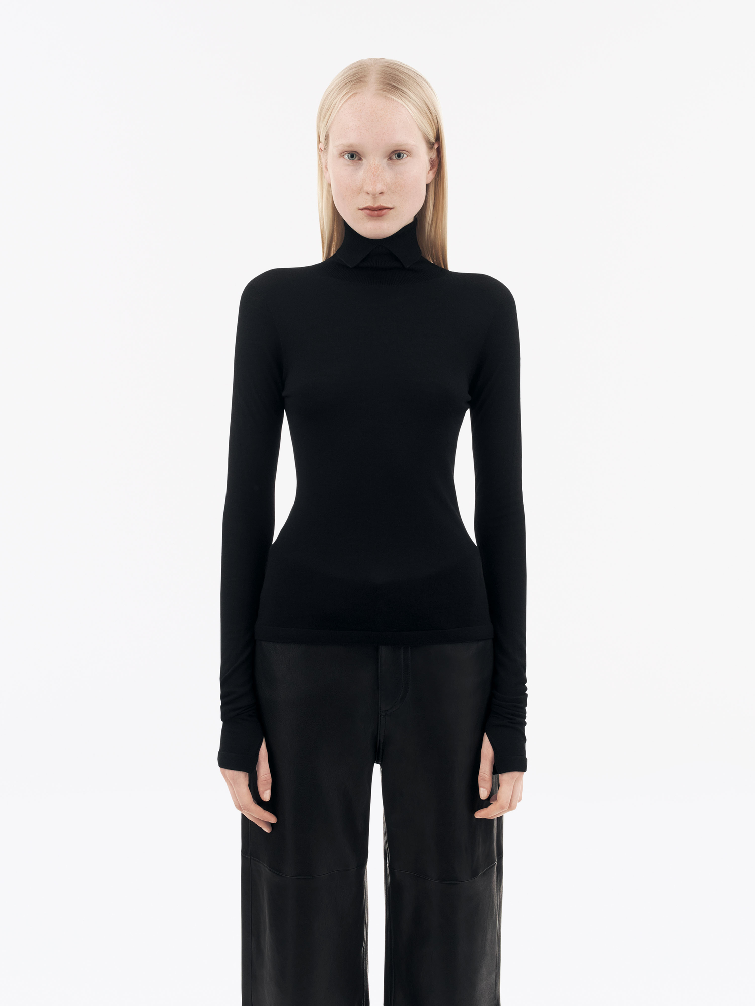 Aminha Sweater