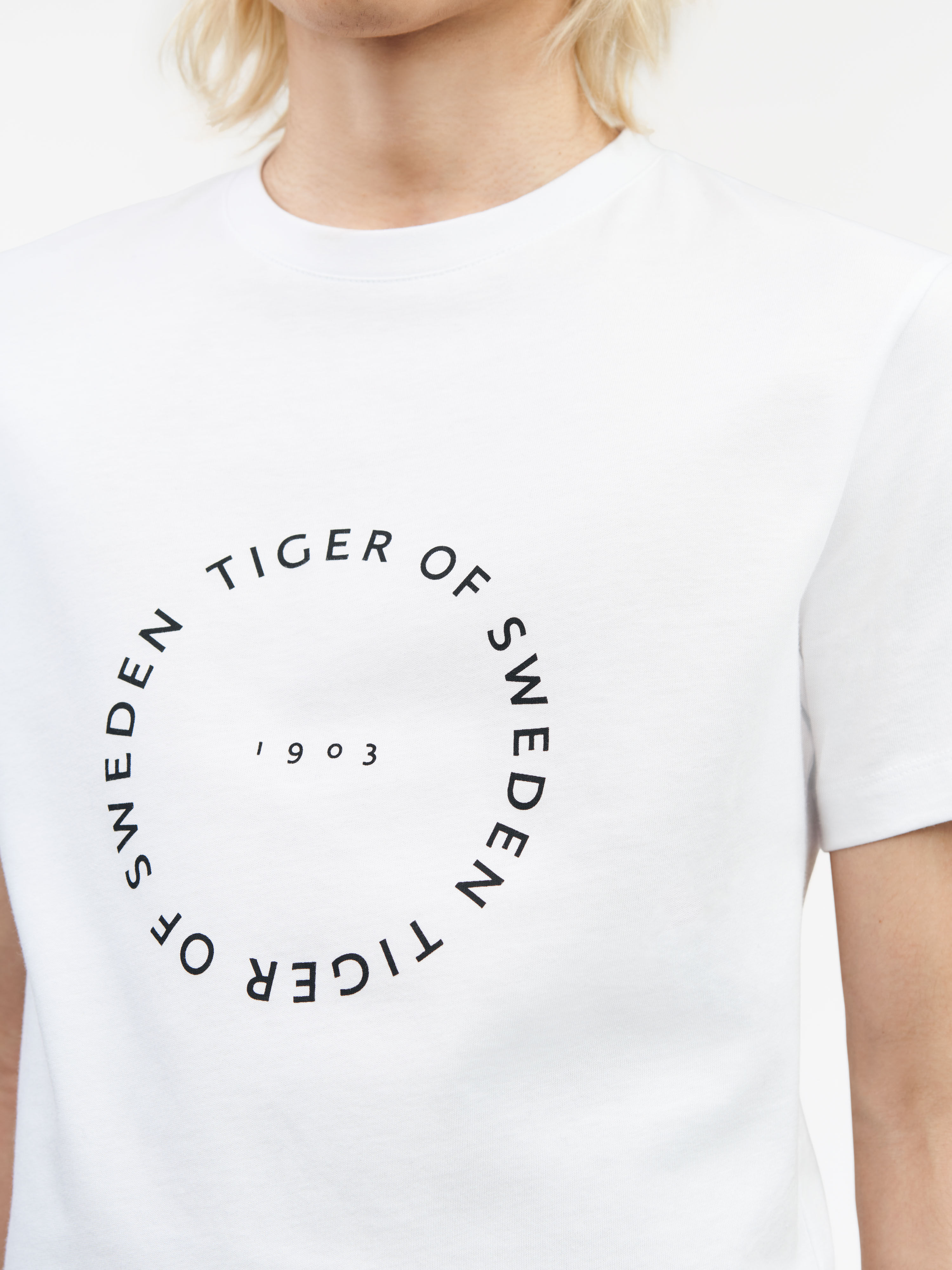 T shirt shop sweden on sale