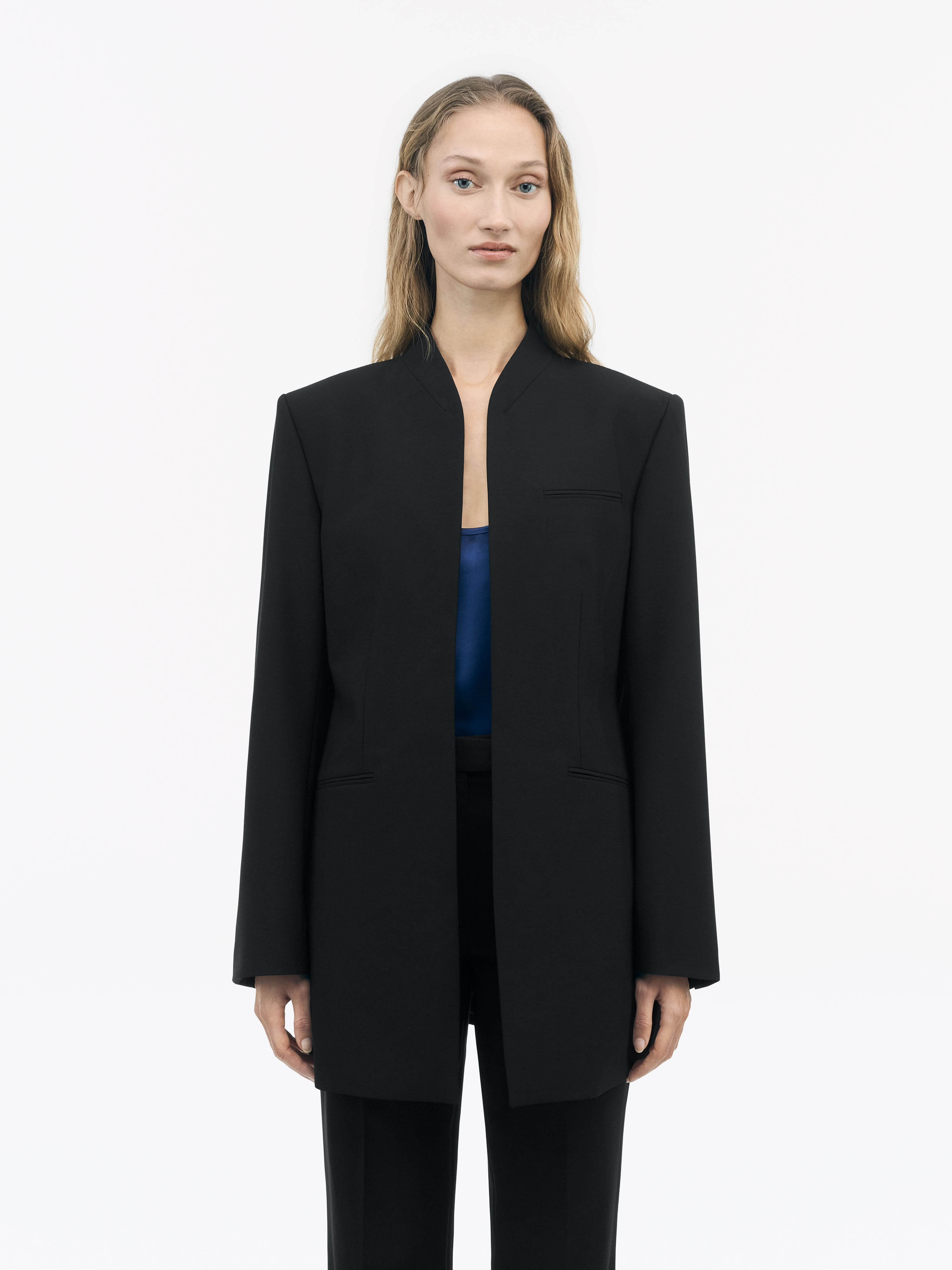 Everly Blazer Noir Sans Col