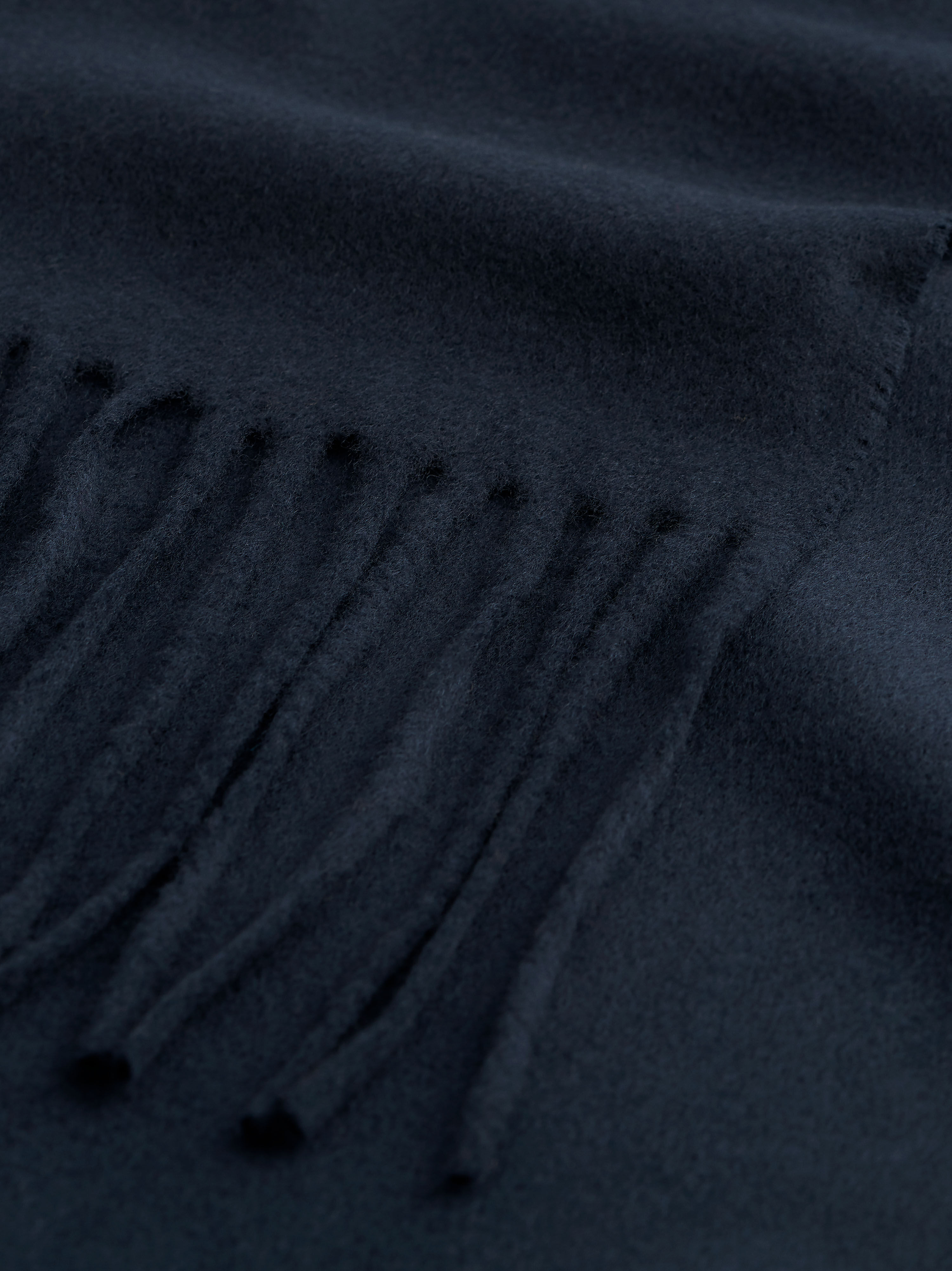 Sylan Classic Wool Scarf