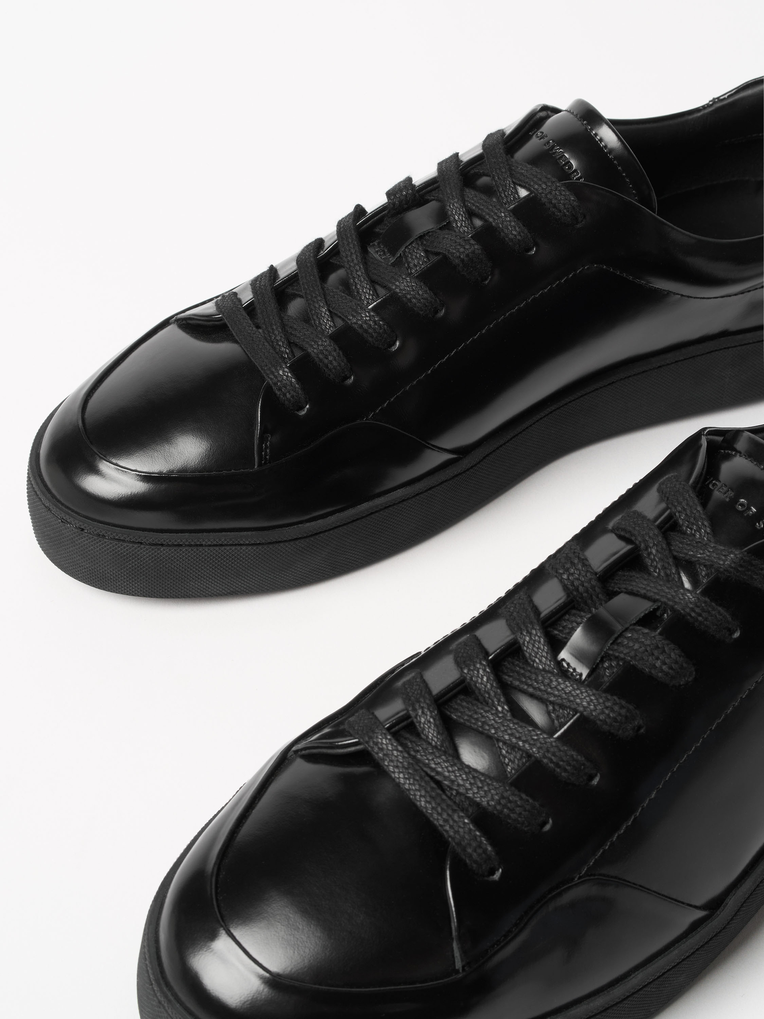 Sinny High-Shine Sneakers