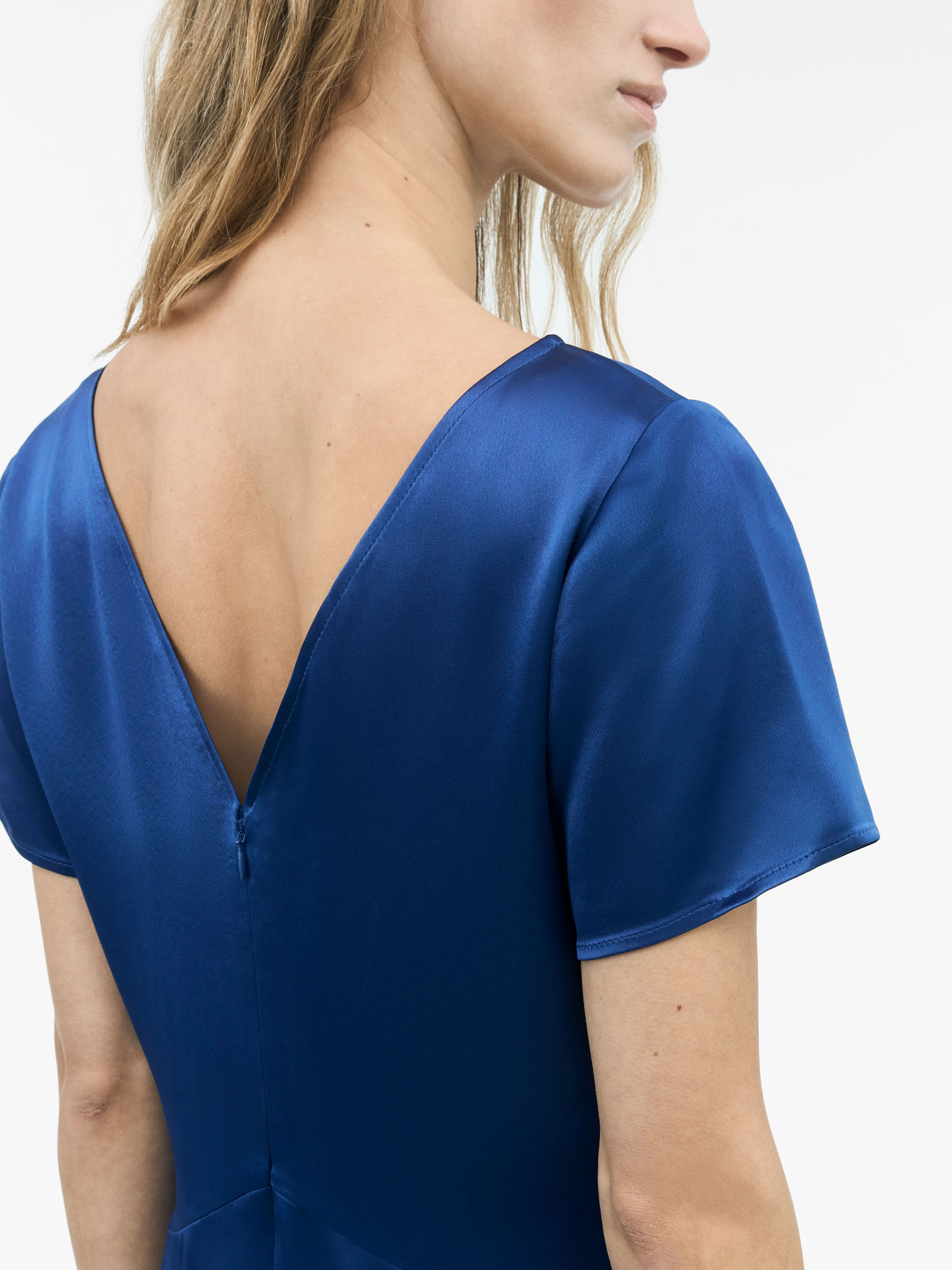 Caitria Midi Satin-kjole