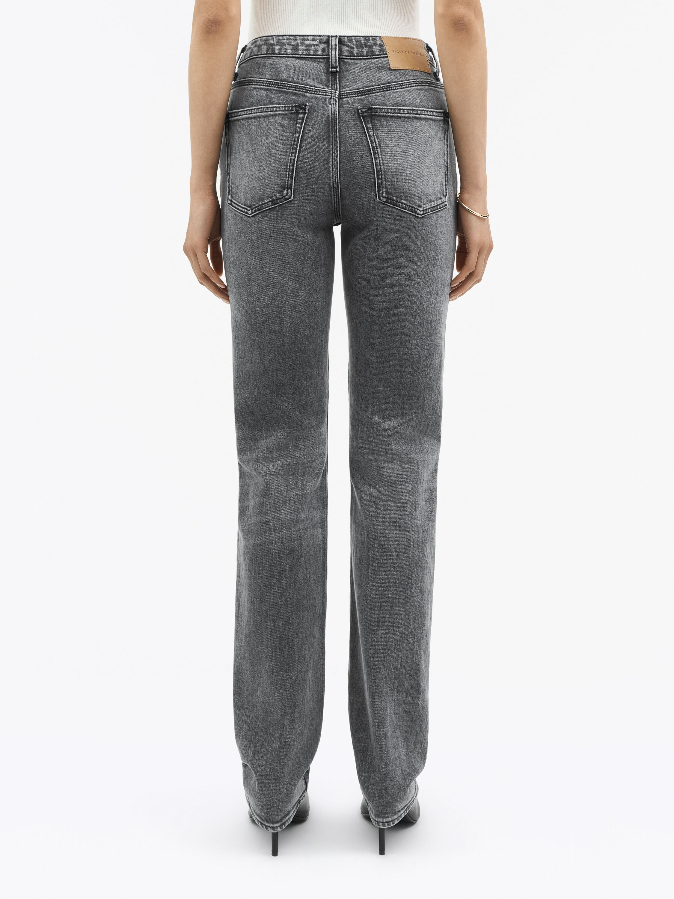 Maggie Corebell Slim-Fit Jeans