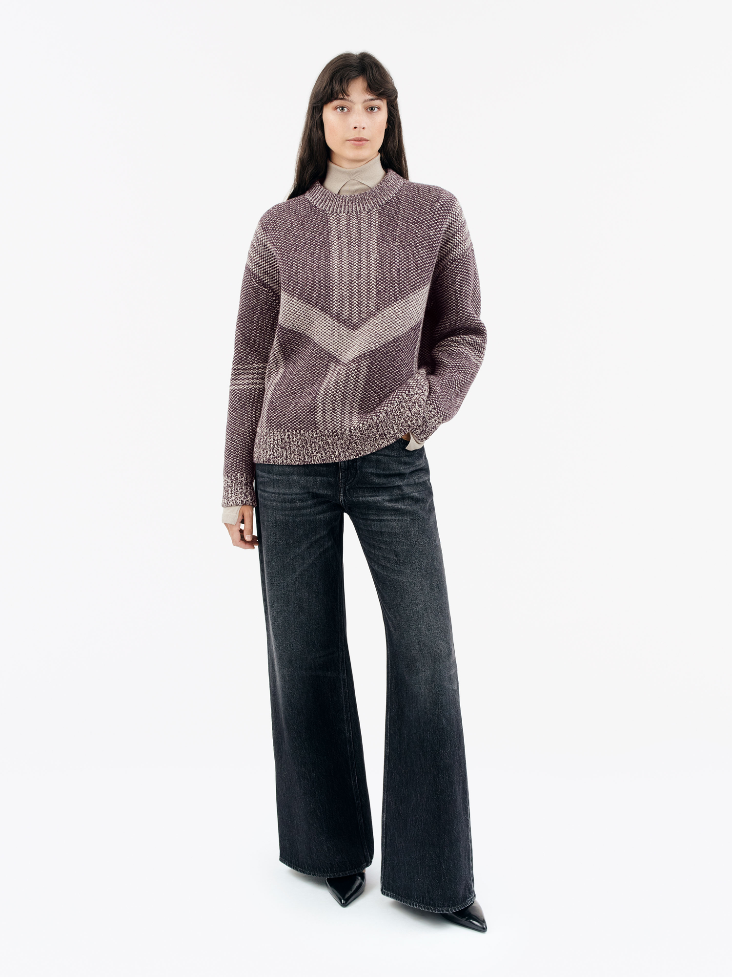 Lawin Sweater