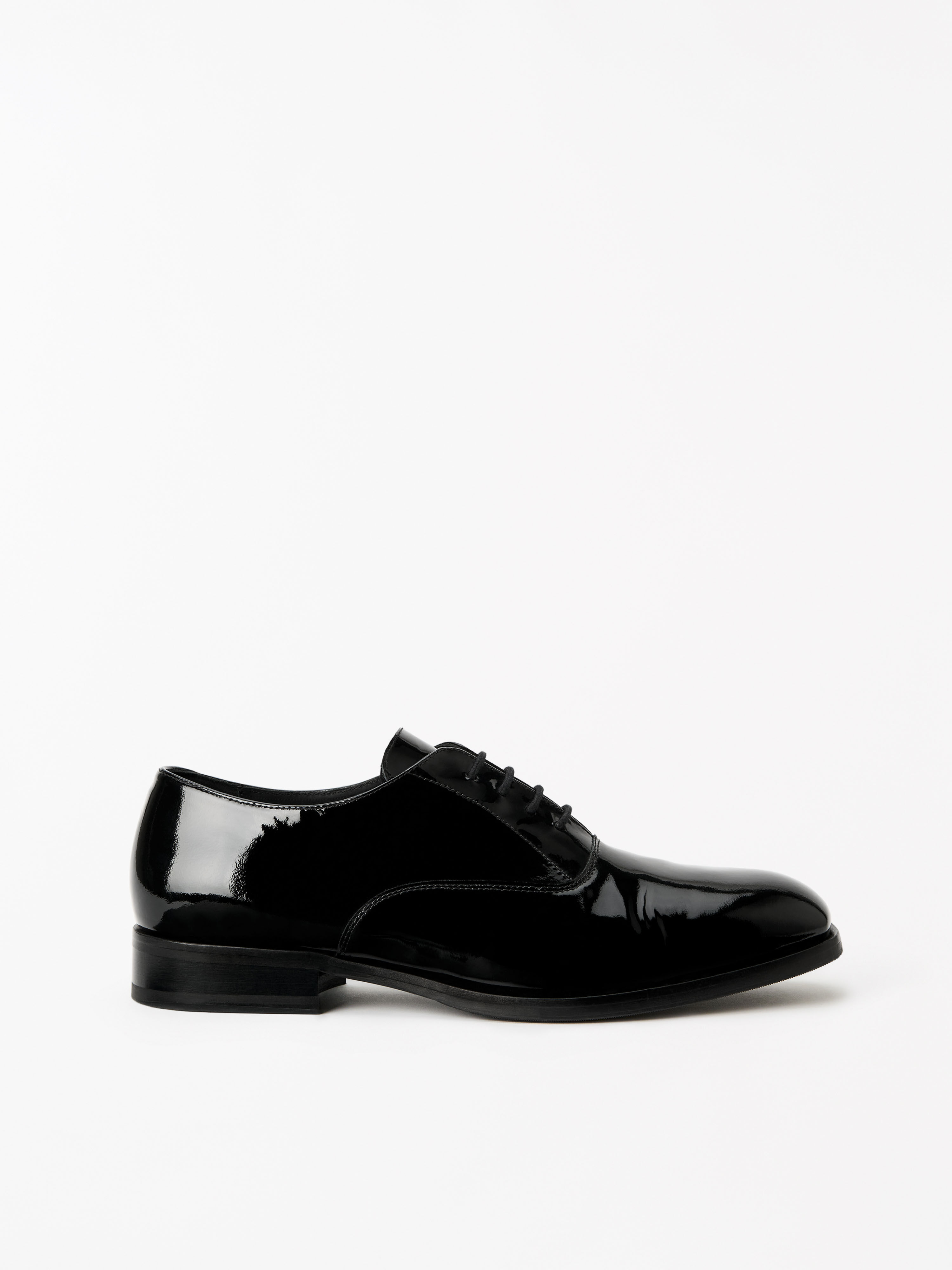 Casu Oxford Patent Shoe