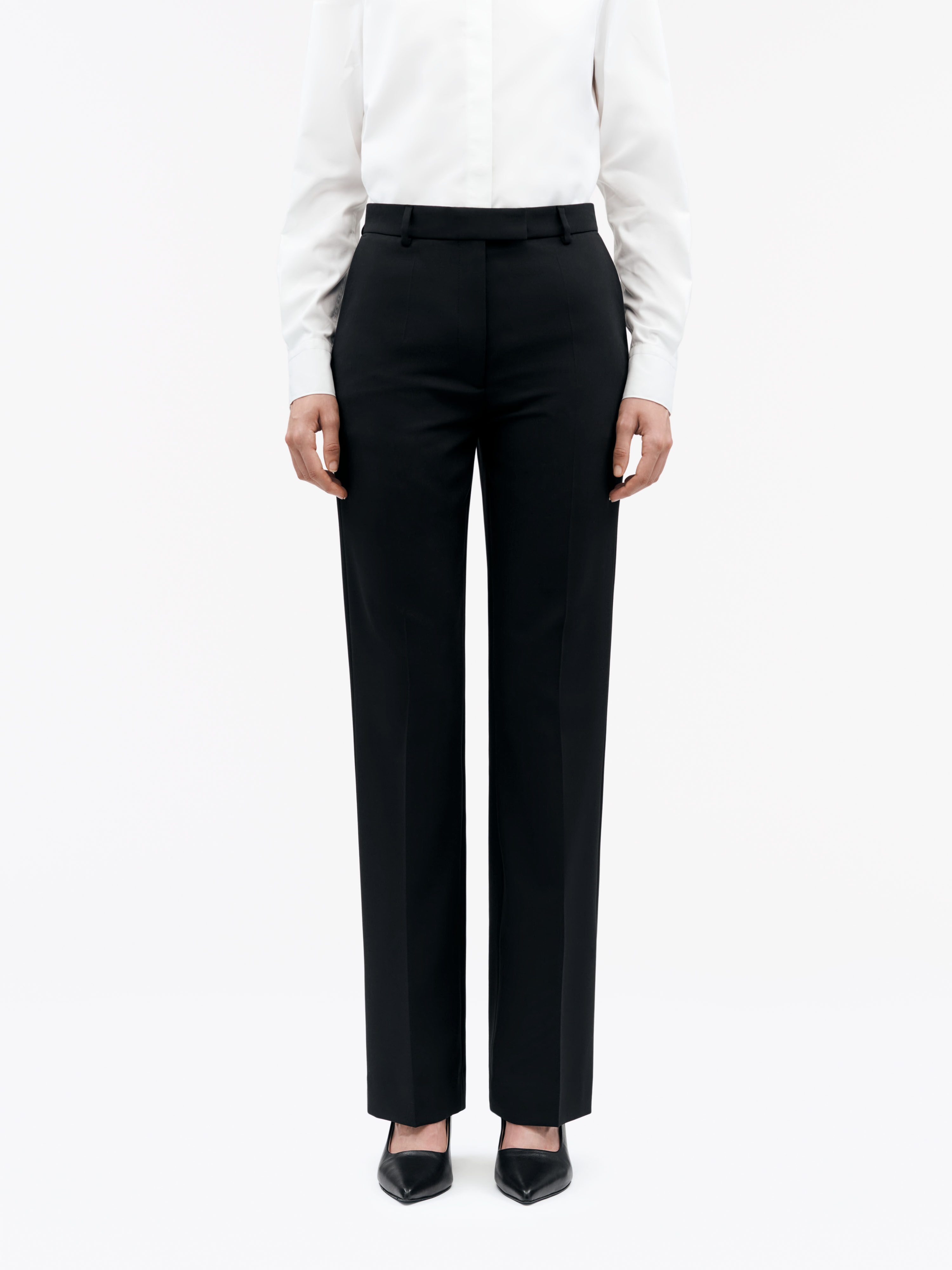 Narina Regular Fit Black Suit