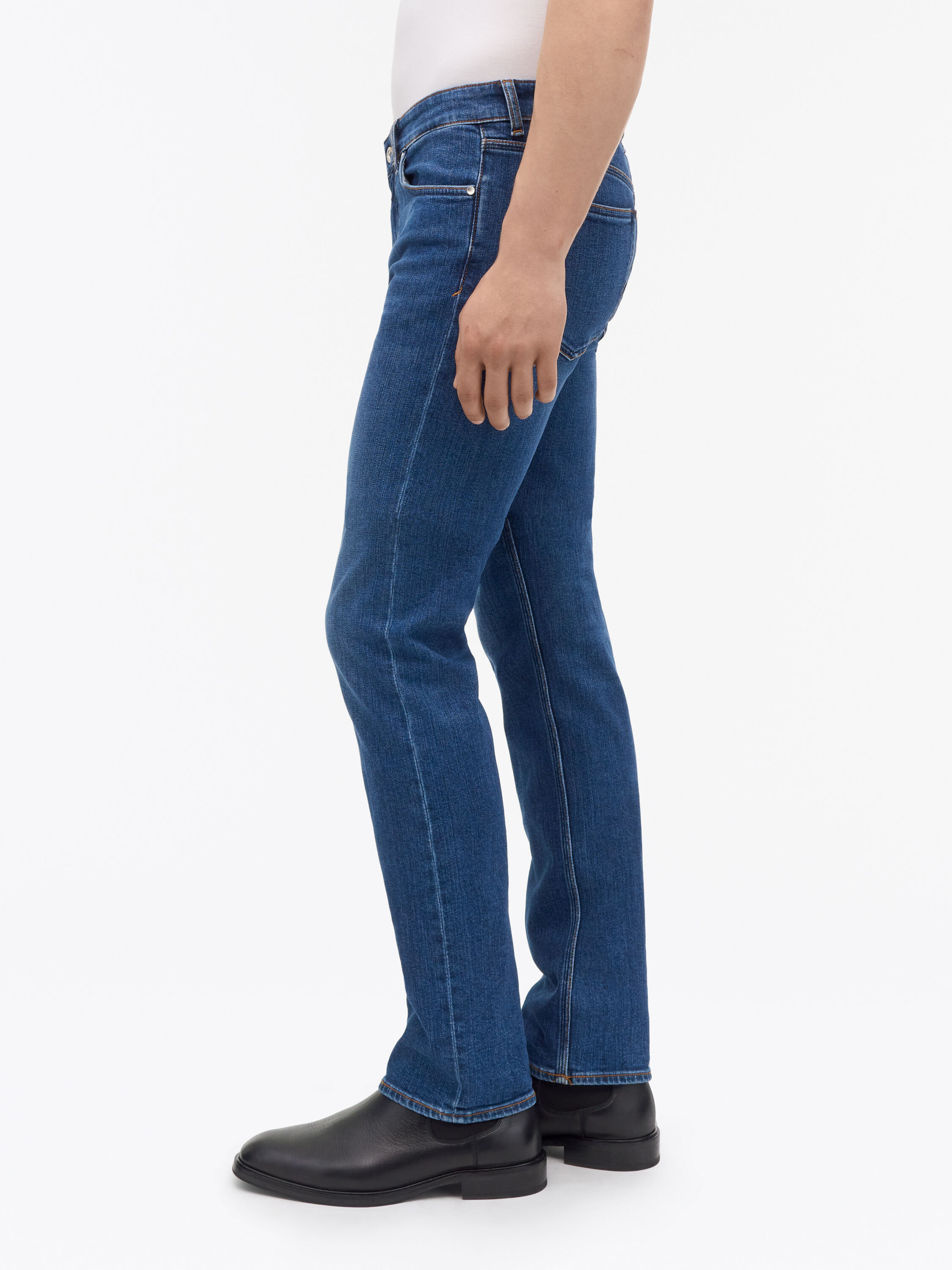 Des Garden Slim-Straight Jeans