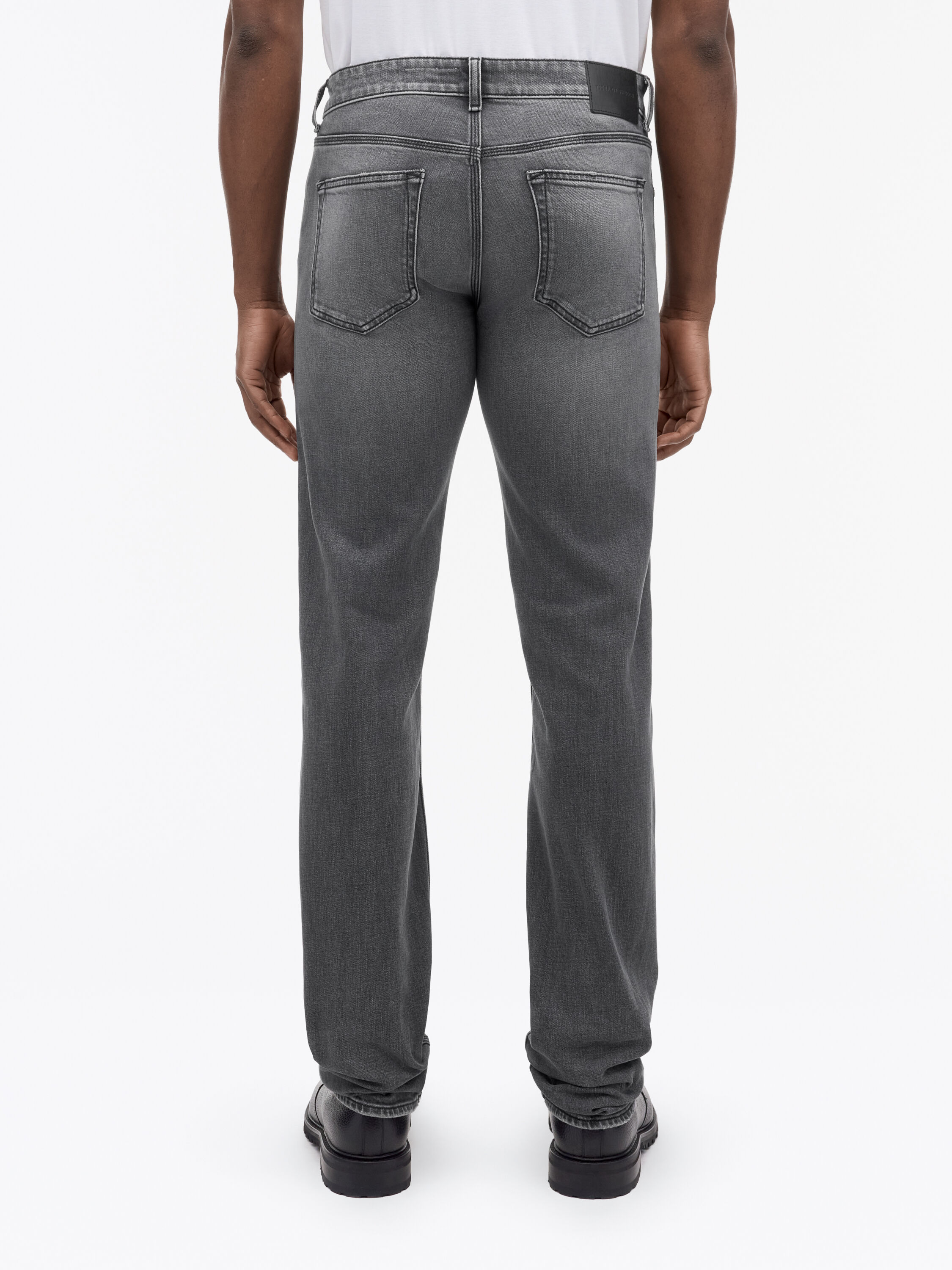 Des Runestone Slim-Straight Jeans