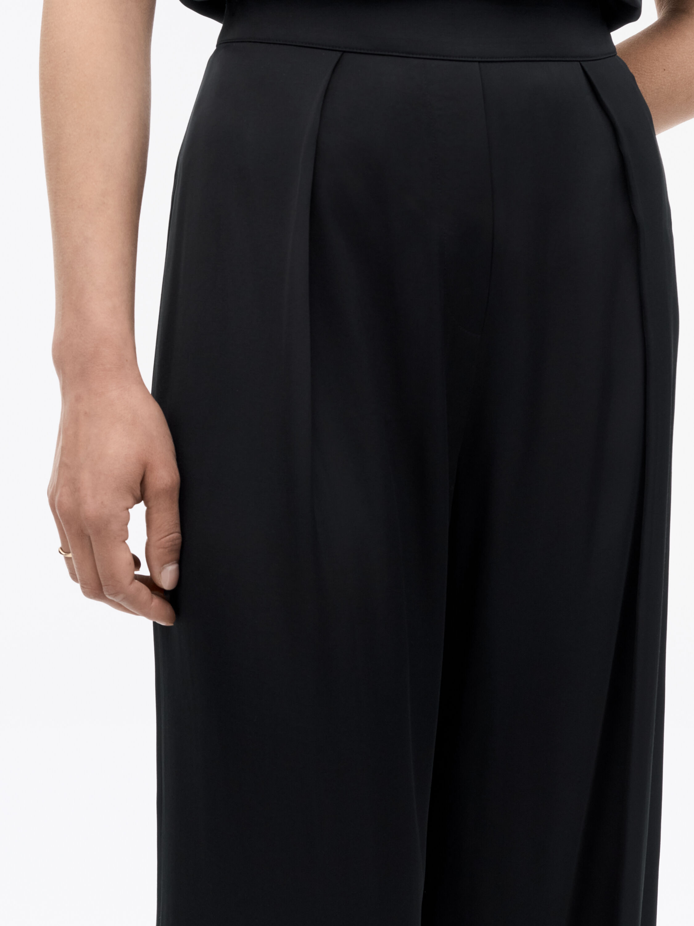 Cora High Waisted Wide Trousers