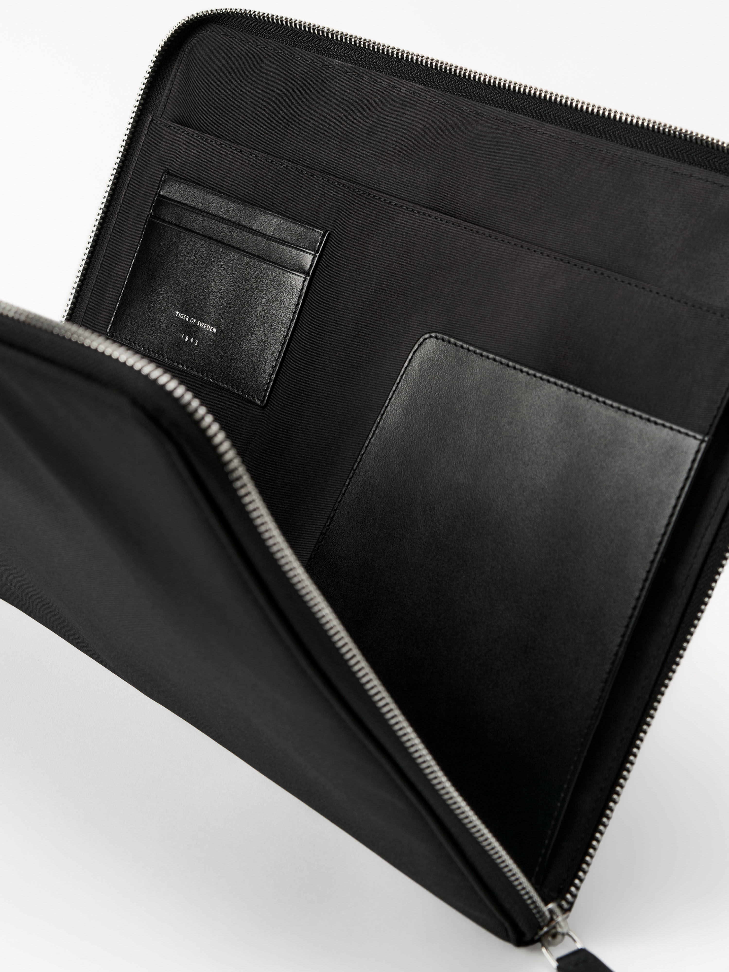 Eloi Laptop Case