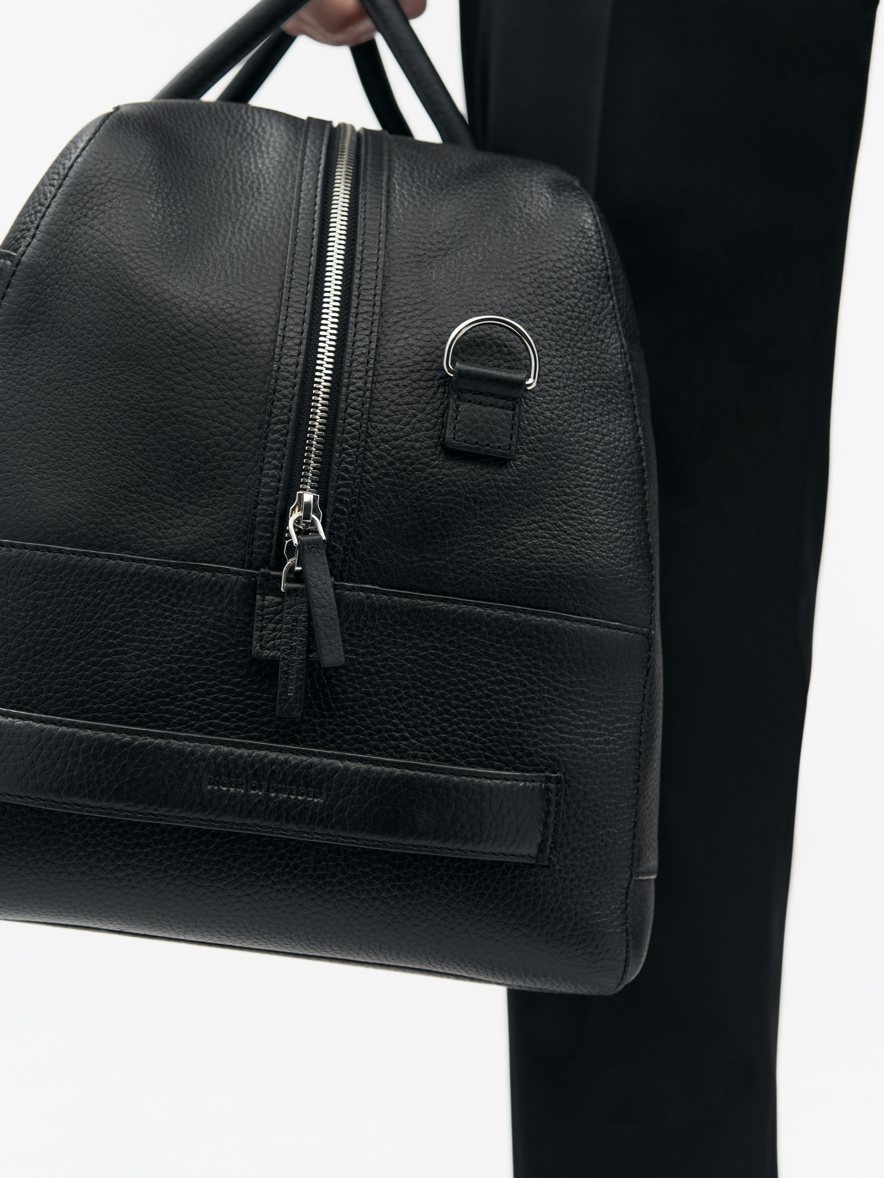 Brome Weekend Leather Bag
