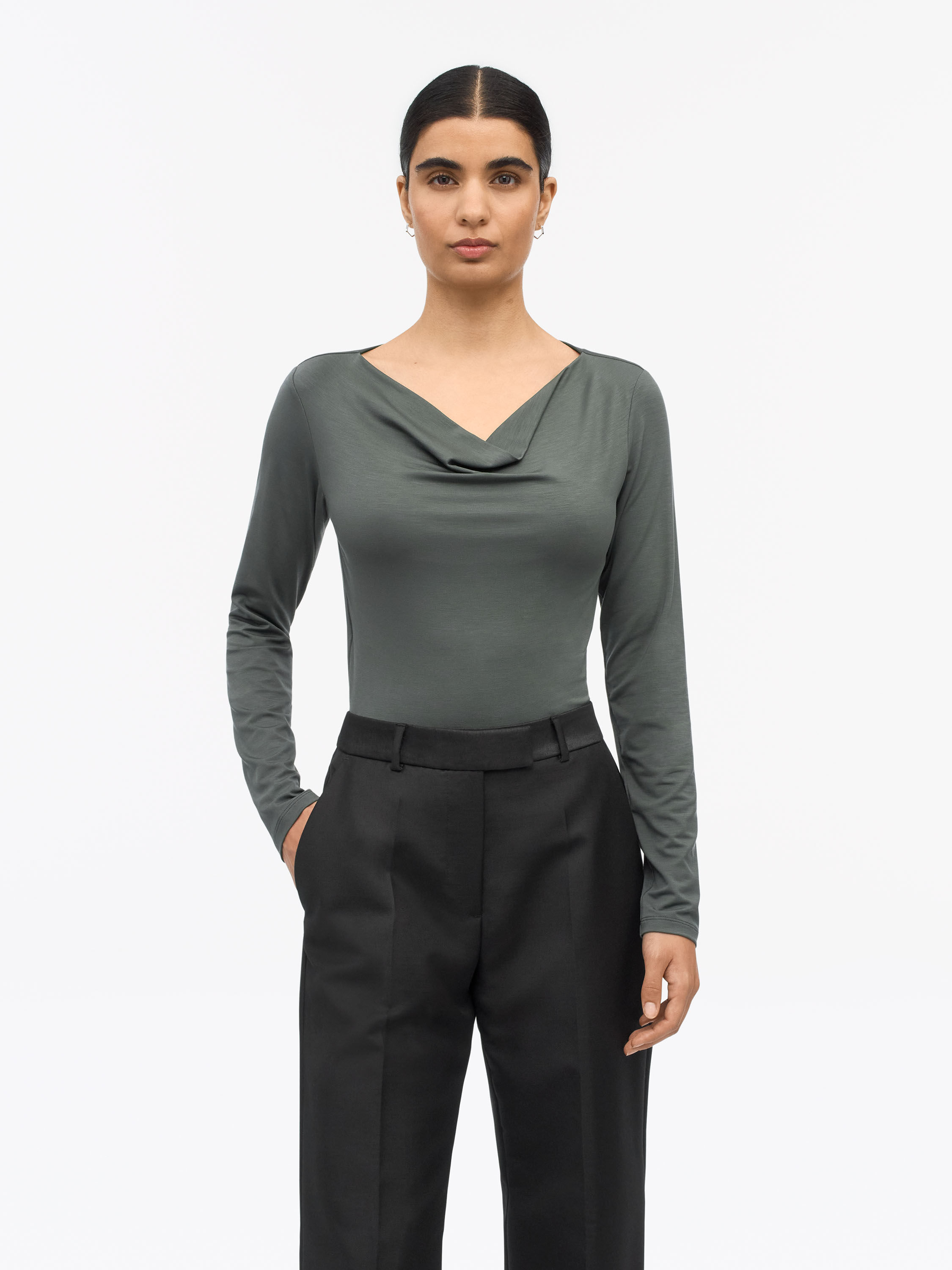 Elois Long-Sleeved T-Shirt 