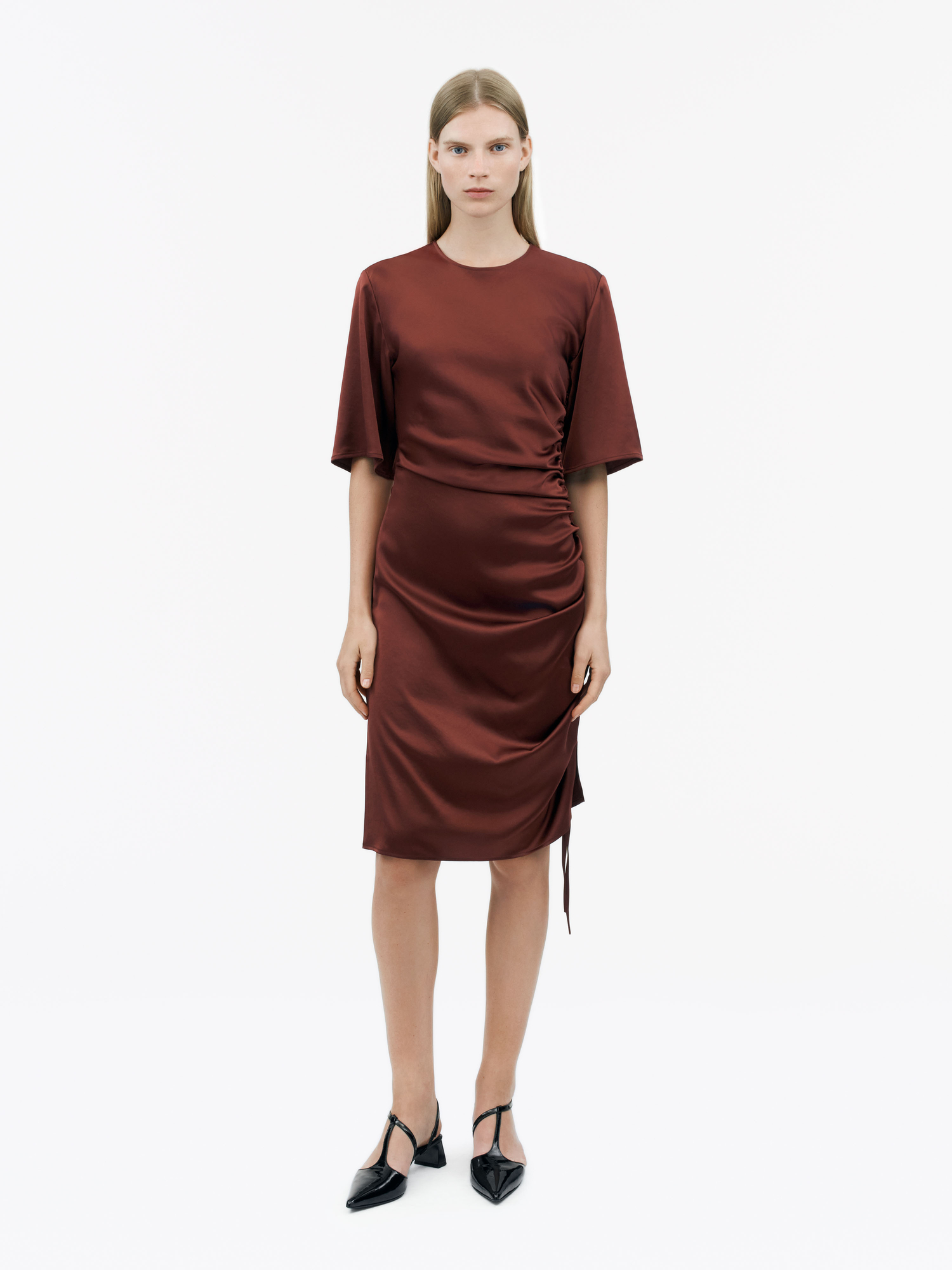 Iovan Slim Fit Dress