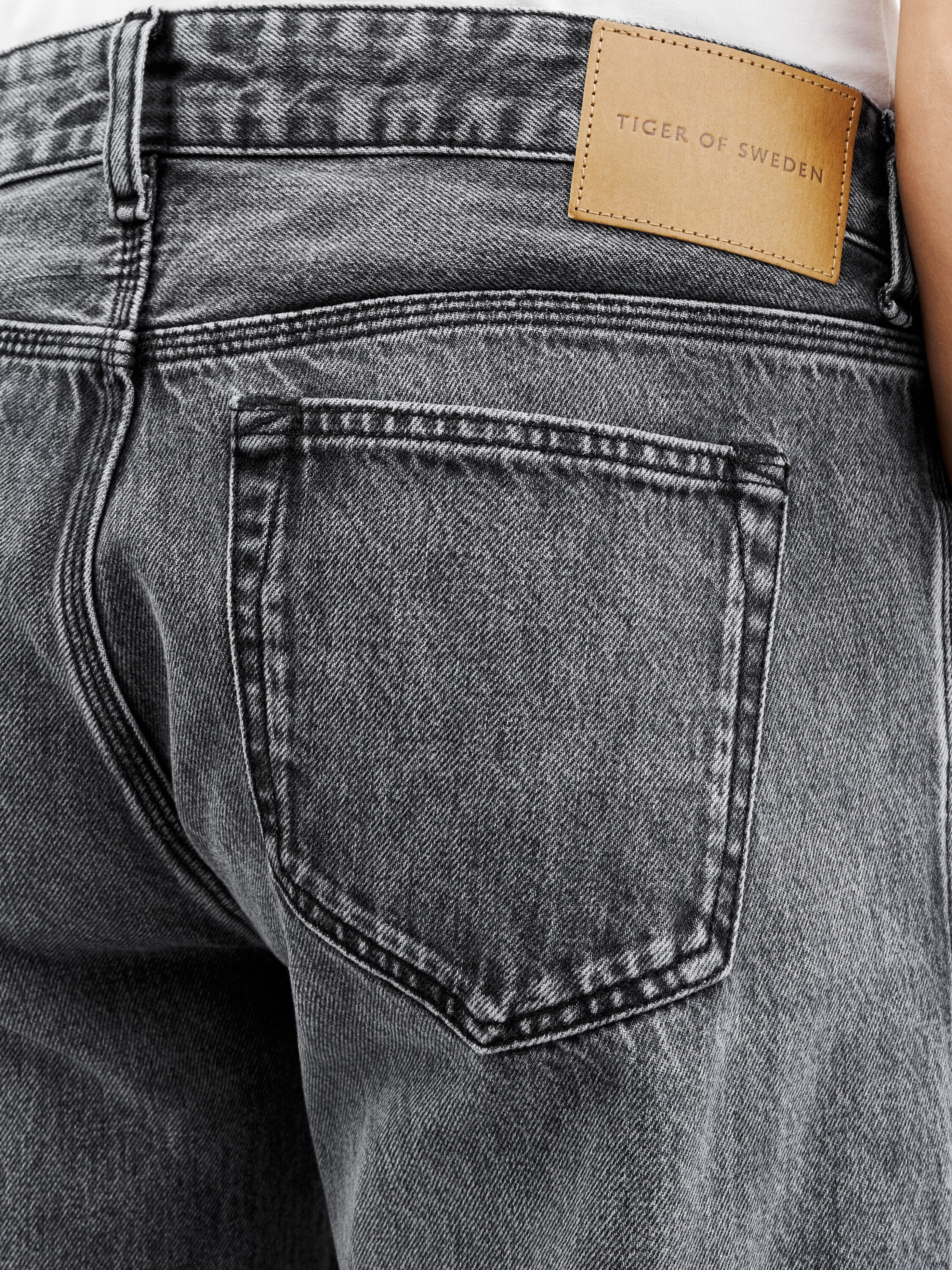 Marty Exterior Regular-Fit Jeans