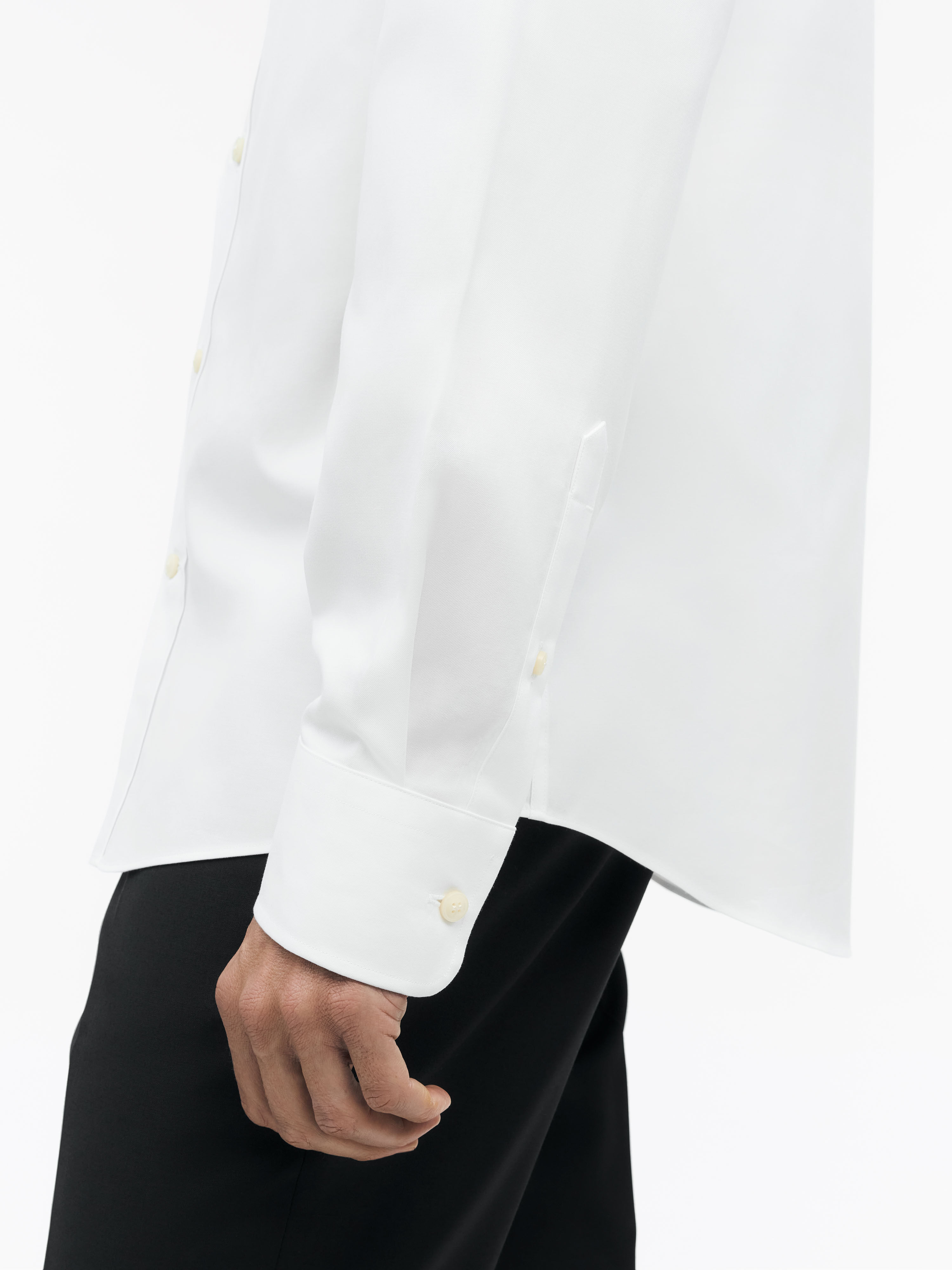 Adley C Cutaway Collar Shirt